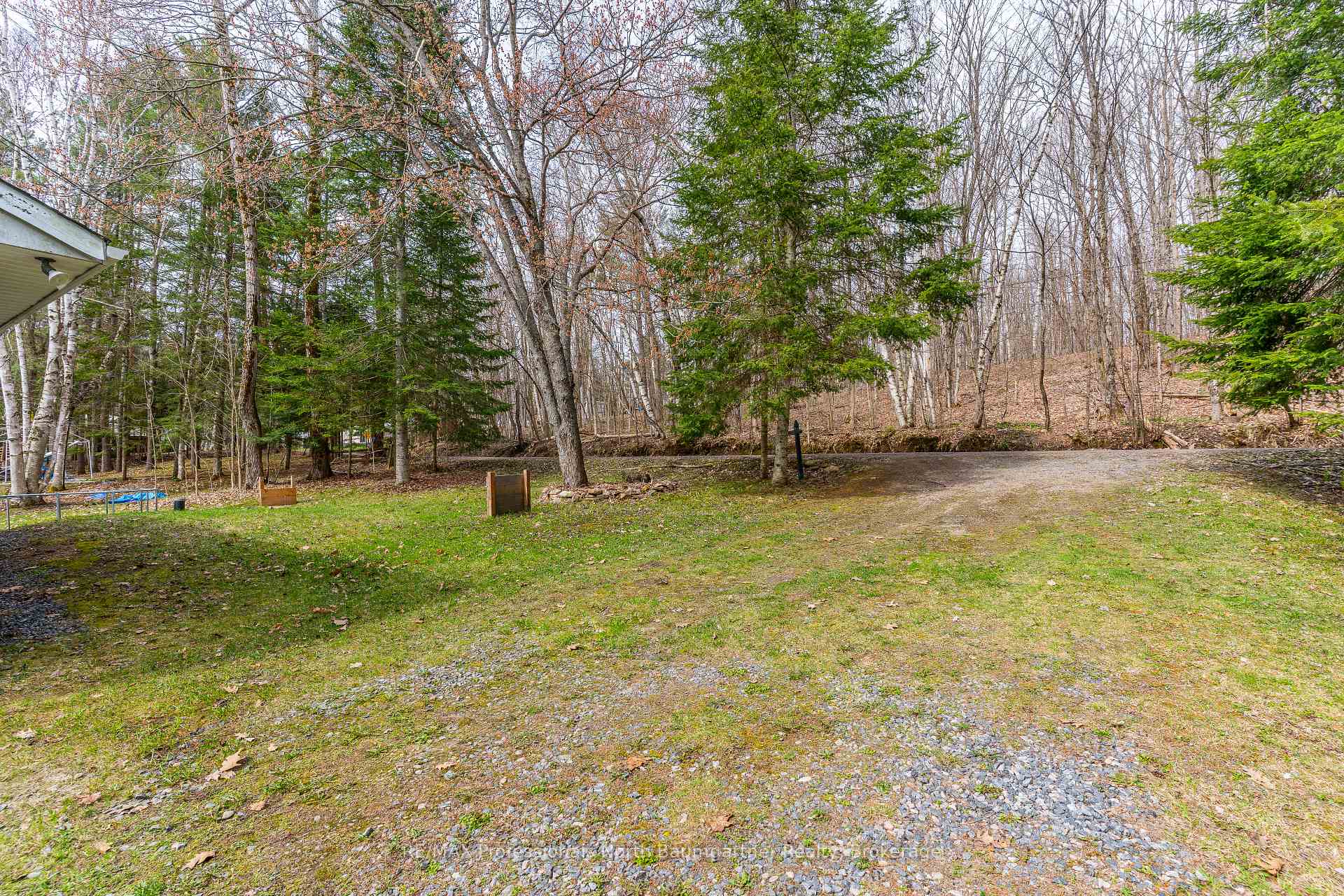 Photo 5 of 1175 Twin Rocks Lane, Algonquin Highlands — HOMEH