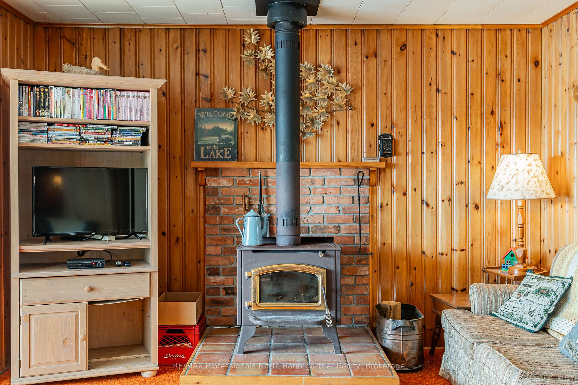 Photo 32 of 1175 Twin Rocks Lane, Algonquin Highlands — HOMEH