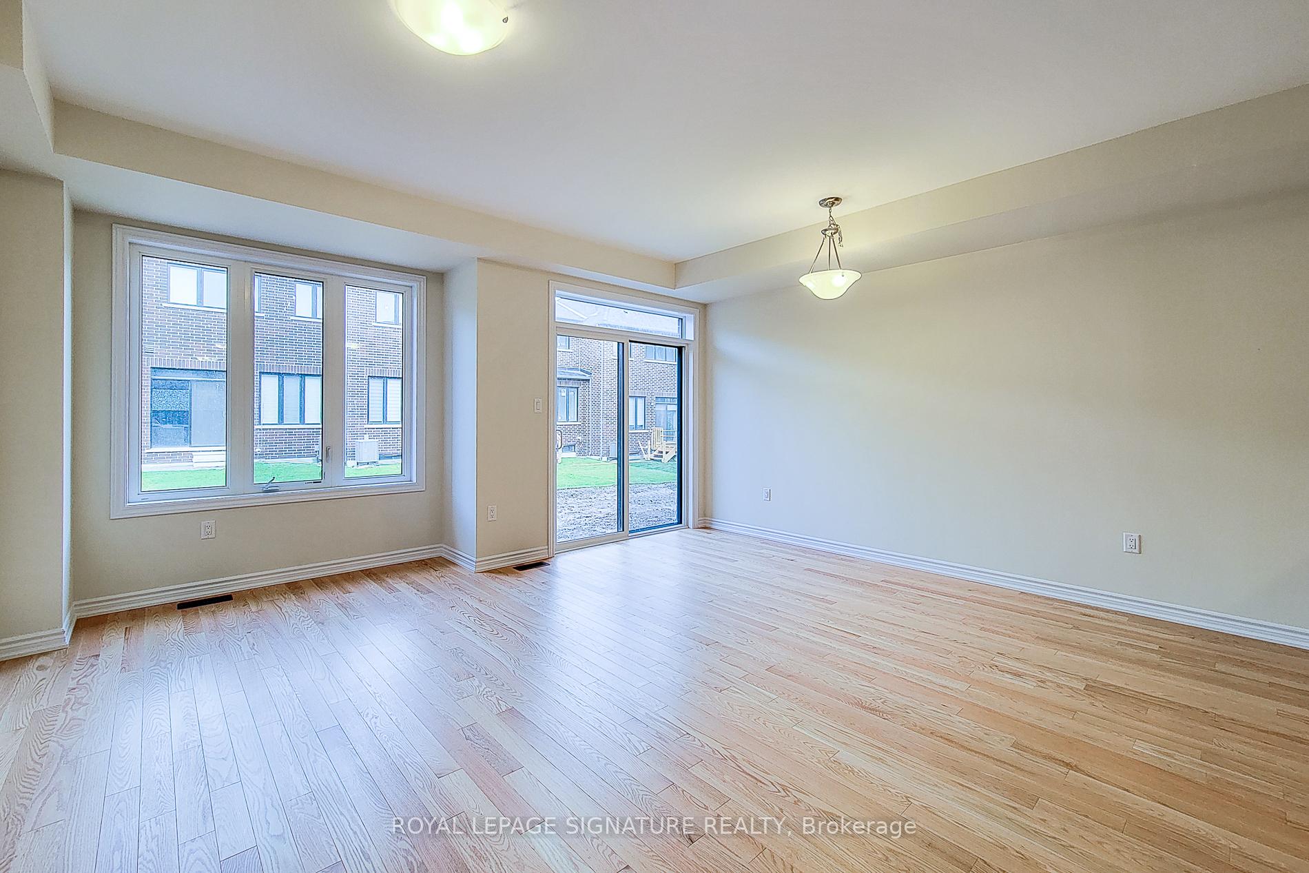 Photo 4 of 1421 Oakmont Common, Burlington, Tyandaga — HOMEH