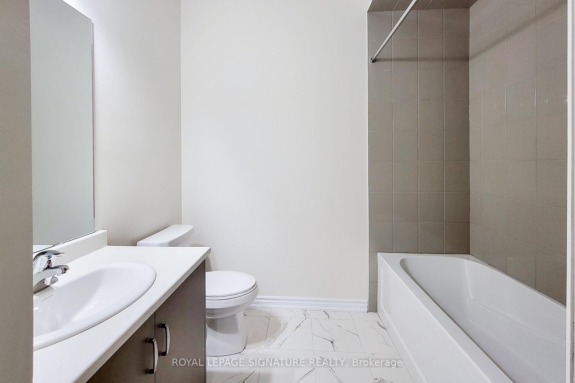 Photo 15 of 1421 Oakmont Common, Burlington, Tyandaga — HOMEH