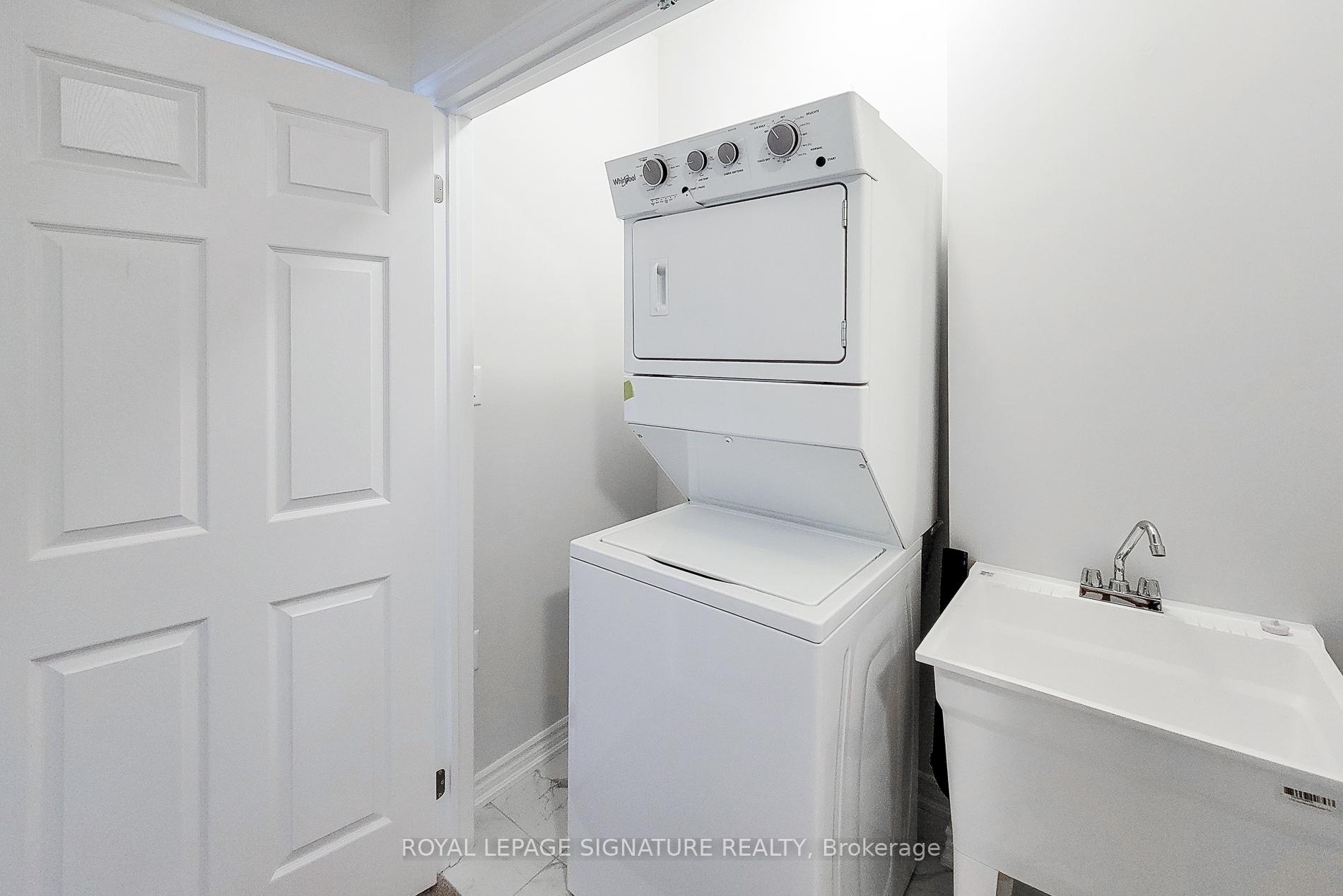 Photo 18 of 1421 Oakmont Common, Burlington, Tyandaga — HOMEH