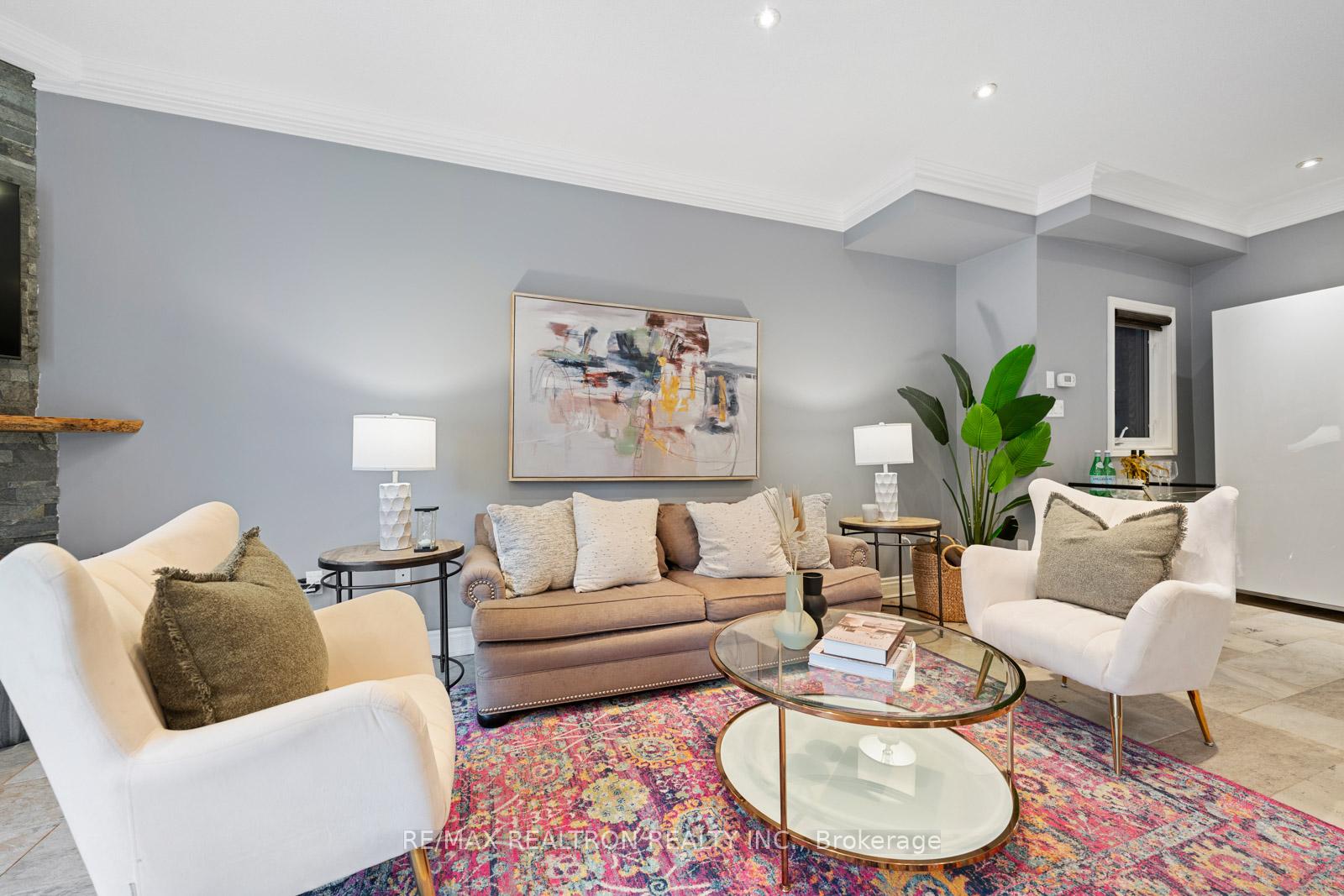 Photo 10 of 57 Lander Crescent, Vaughan, Patterson — HOMEH