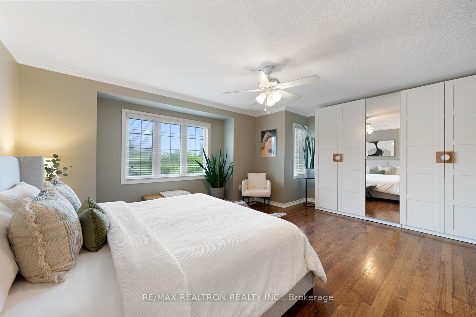 Photo 14 of 57 Lander Crescent, Vaughan, Patterson — HOMEH