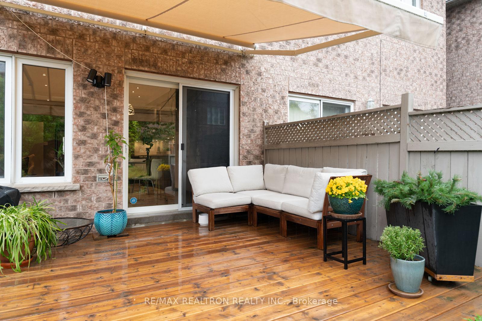 Photo 26 of 57 Lander Crescent, Vaughan, Patterson — HOMEH