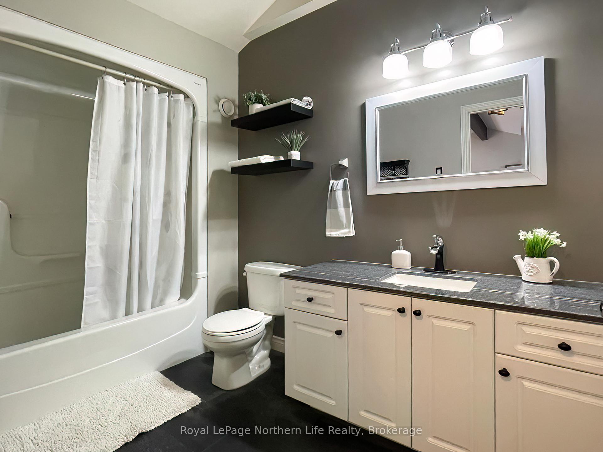 Photo 46 of 109 Fairway Drive, Callander — HOMEH