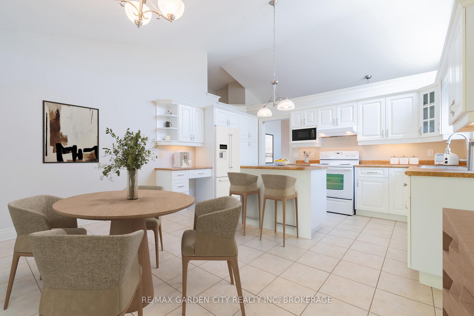 Photo 5 of 6 Briarwood Drive, St. Catharines, Rykert/Vansickle — HOMEH