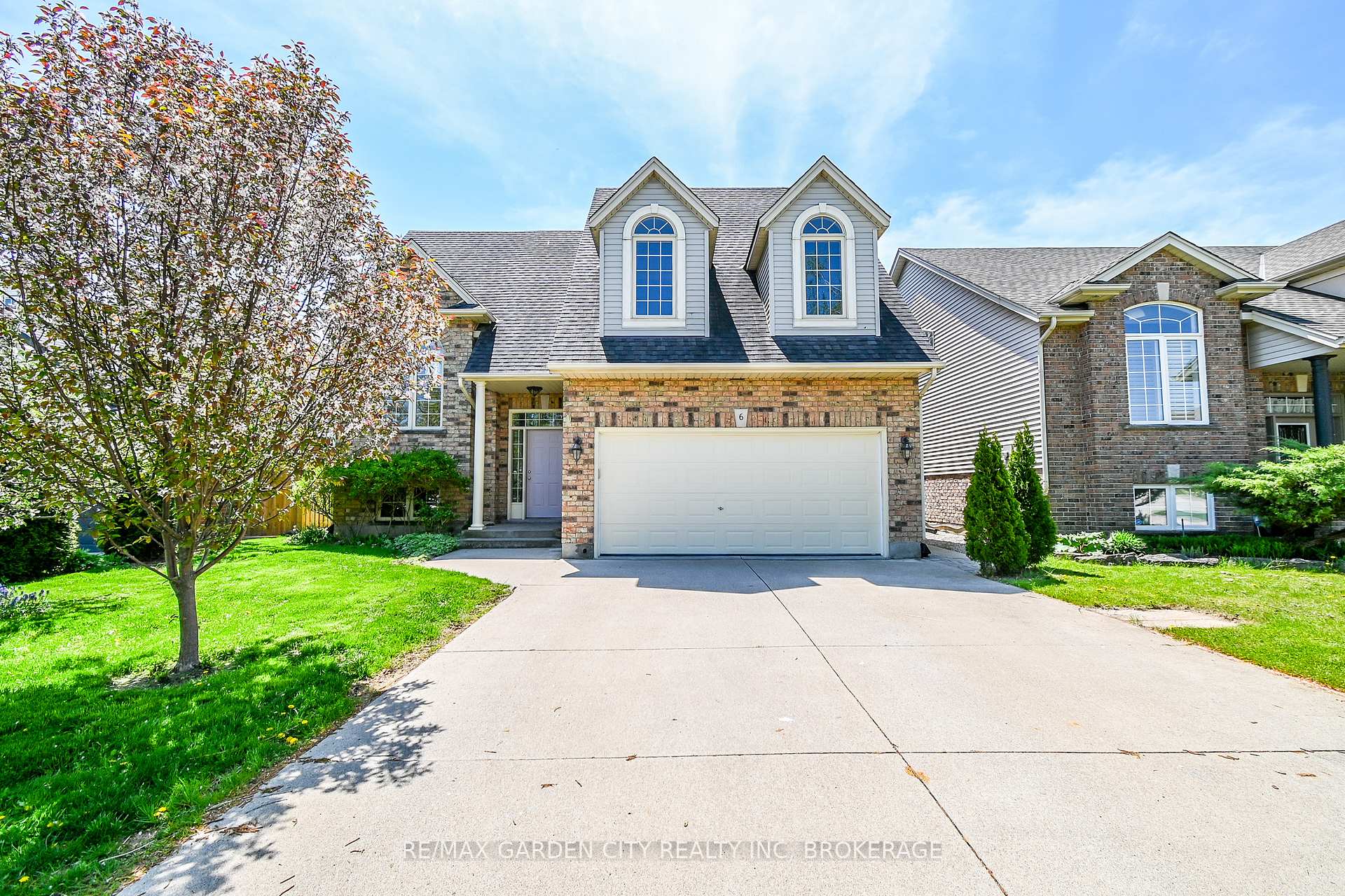 Photo 3 of 6 Briarwood Drive, St. Catharines, Rykert/Vansickle — HOMEH