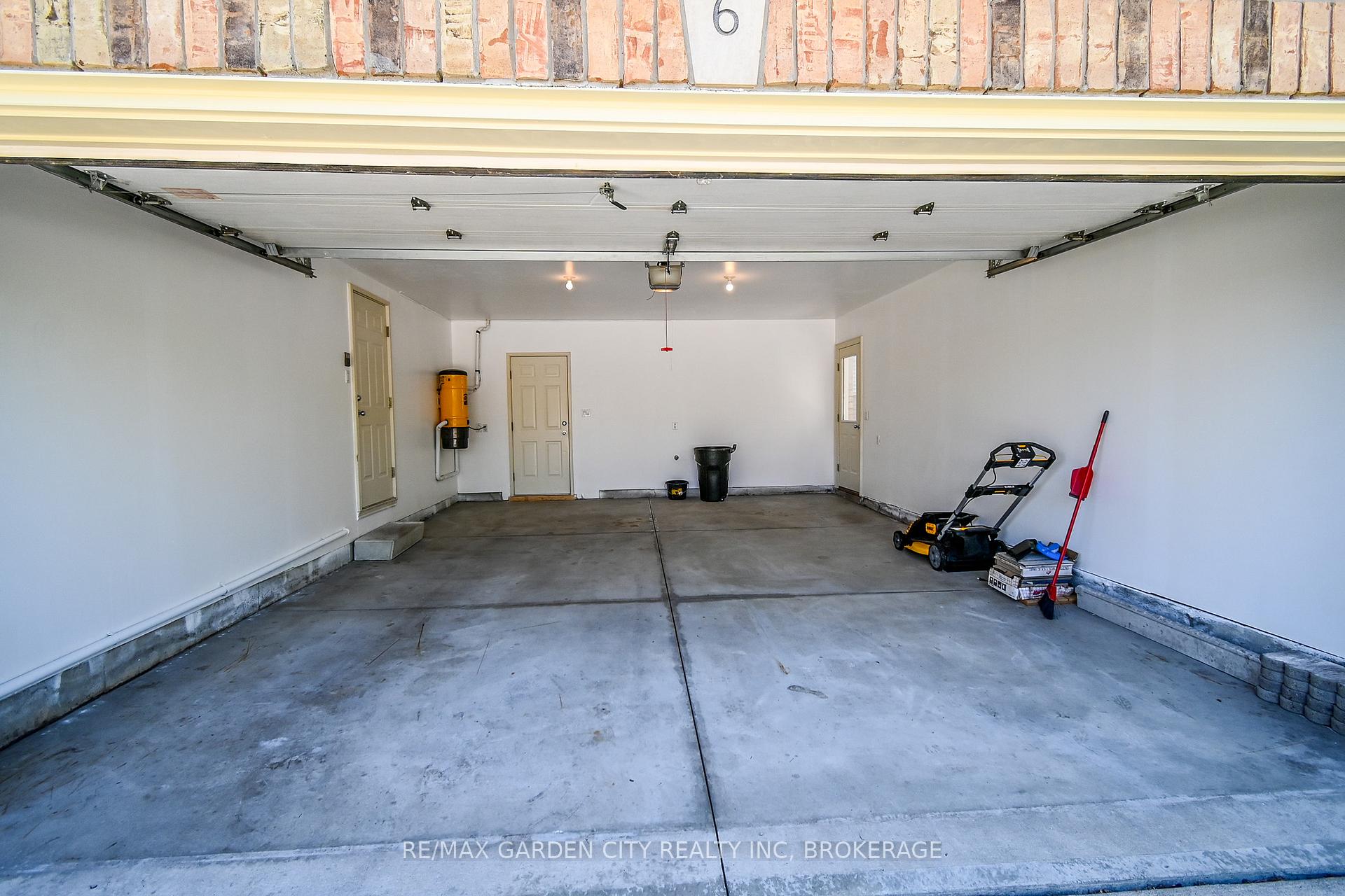 Photo 75 of 6 Briarwood Drive, St. Catharines, Rykert/Vansickle — HOMEH