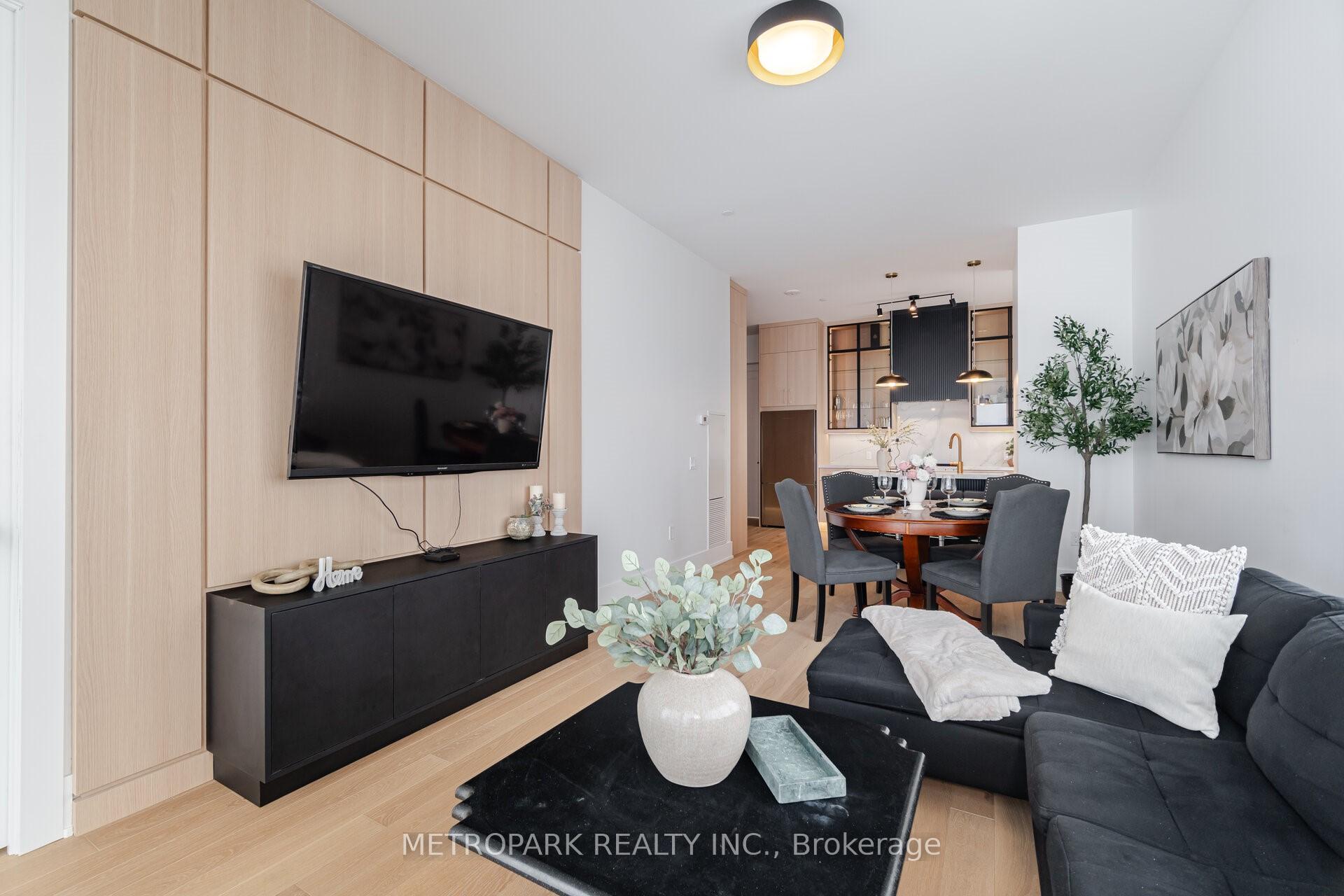 Photo 18 of Unit Ph215, 9000 Jane Street, Vaughan, Concord — HOMEH