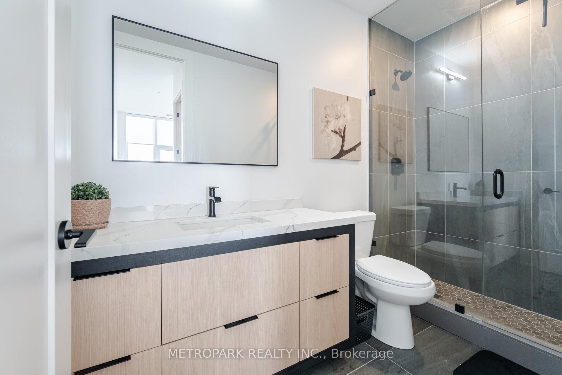 Photo 22 of Unit Ph215, 9000 Jane Street, Vaughan, Concord — HOMEH