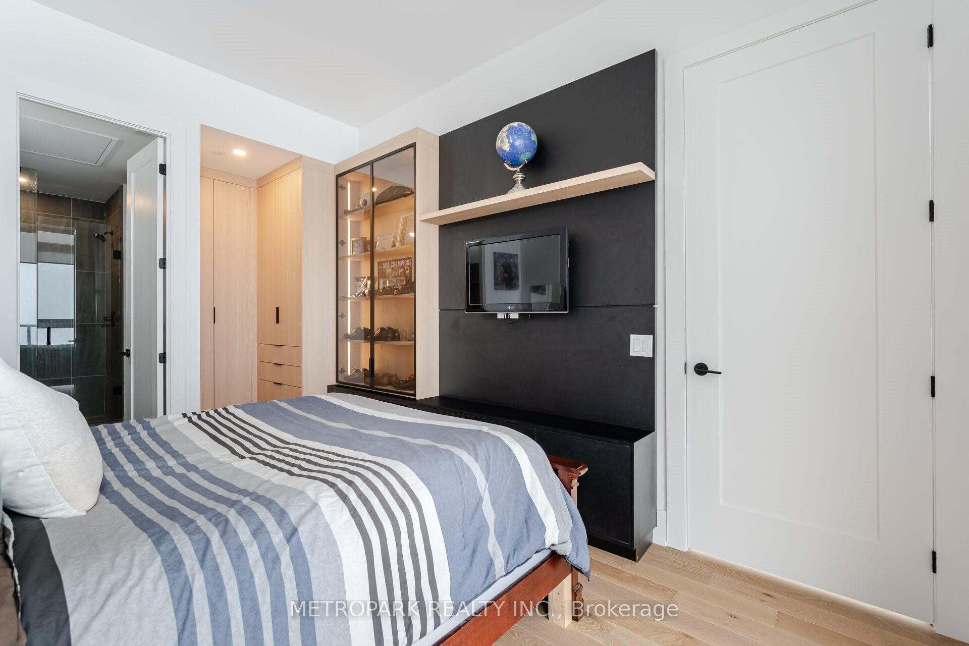 Photo 25 of Unit Ph215, 9000 Jane Street, Vaughan, Concord — HOMEH