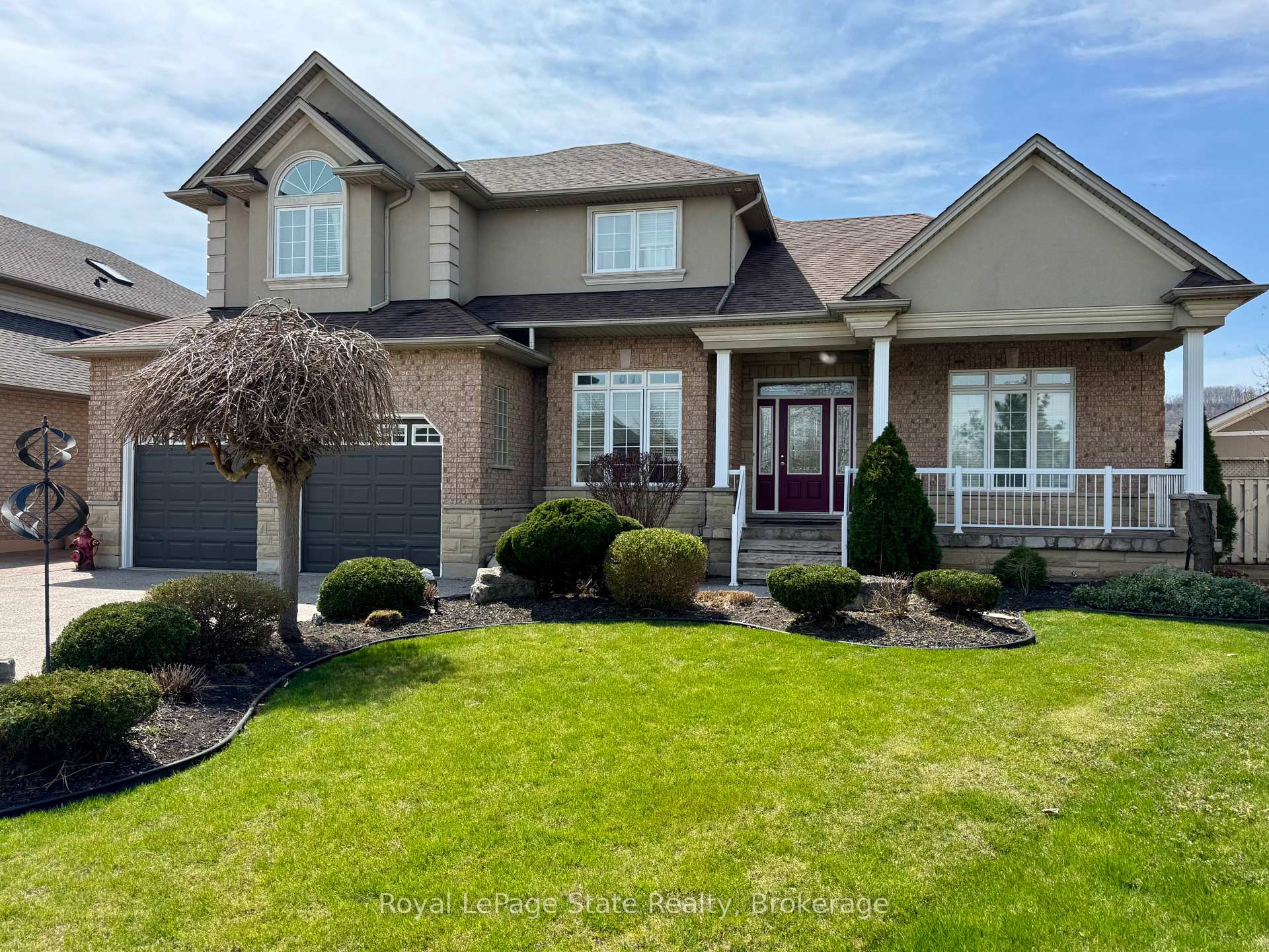 Photo 1 of 48 Tuscani Drive, Hamilton, Winona — HOMEH
