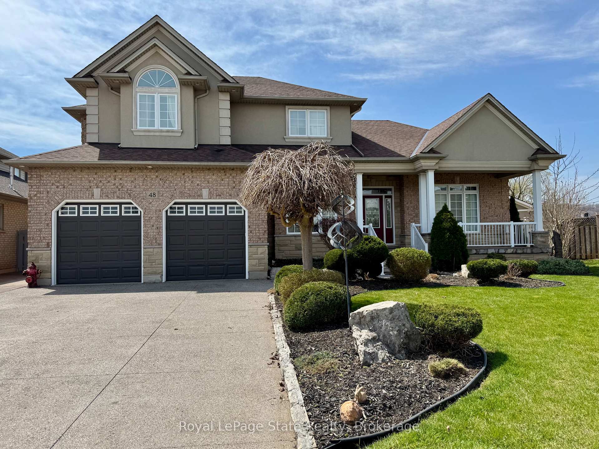 Photo 2 of 48 Tuscani Drive, Hamilton, Winona — HOMEH