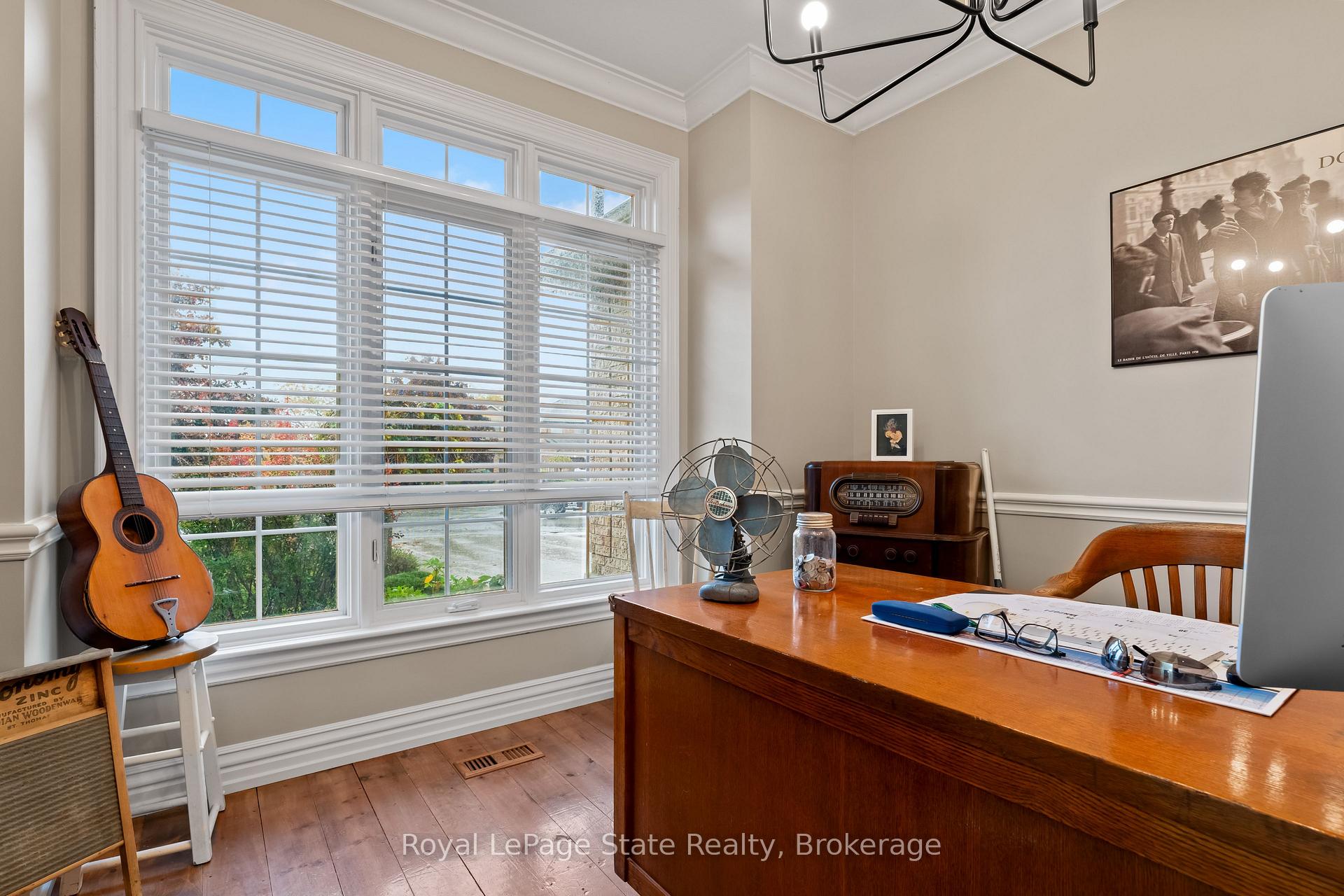 Photo 10 of 48 Tuscani Drive, Hamilton, Winona — HOMEH