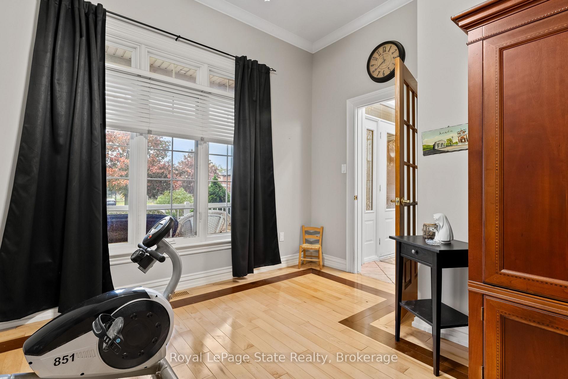 Photo 11 of 48 Tuscani Drive, Hamilton, Winona — HOMEH
