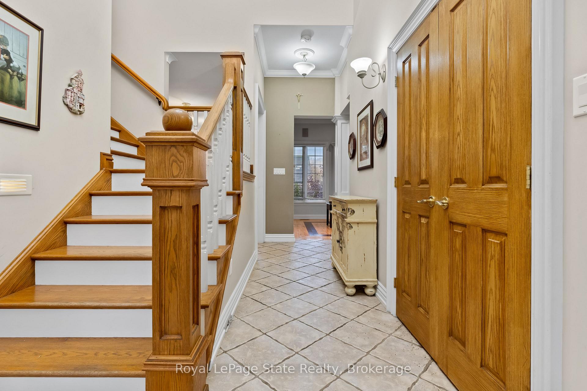 Photo 12 of 48 Tuscani Drive, Hamilton, Winona — HOMEH