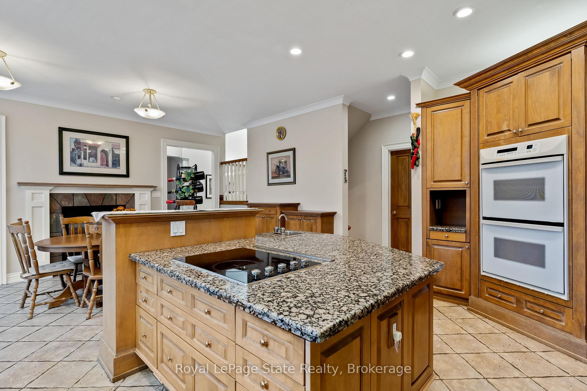 Photo 22 of 48 Tuscani Drive, Hamilton, Winona — HOMEH