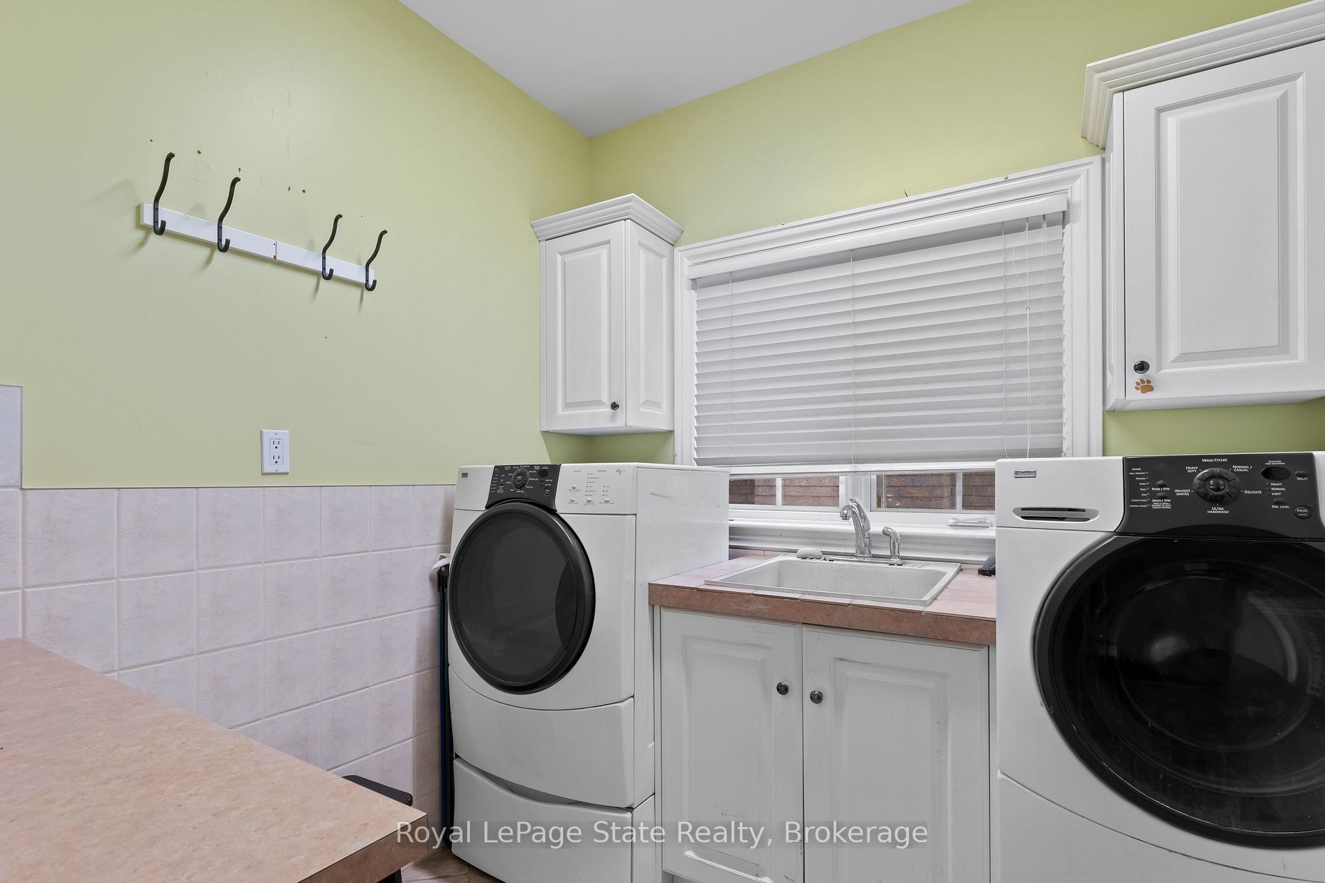 Photo 24 of 48 Tuscani Drive, Hamilton, Winona — HOMEH