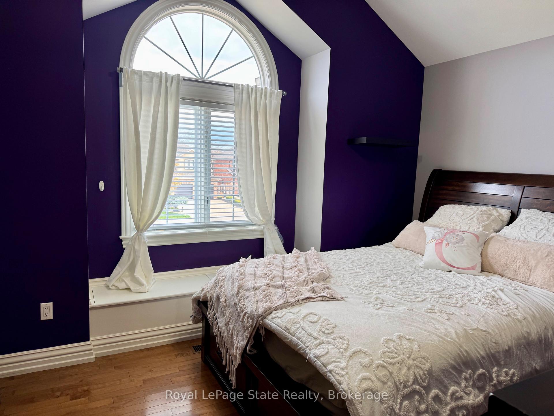 Photo 34 of 48 Tuscani Drive, Hamilton, Winona — HOMEH
