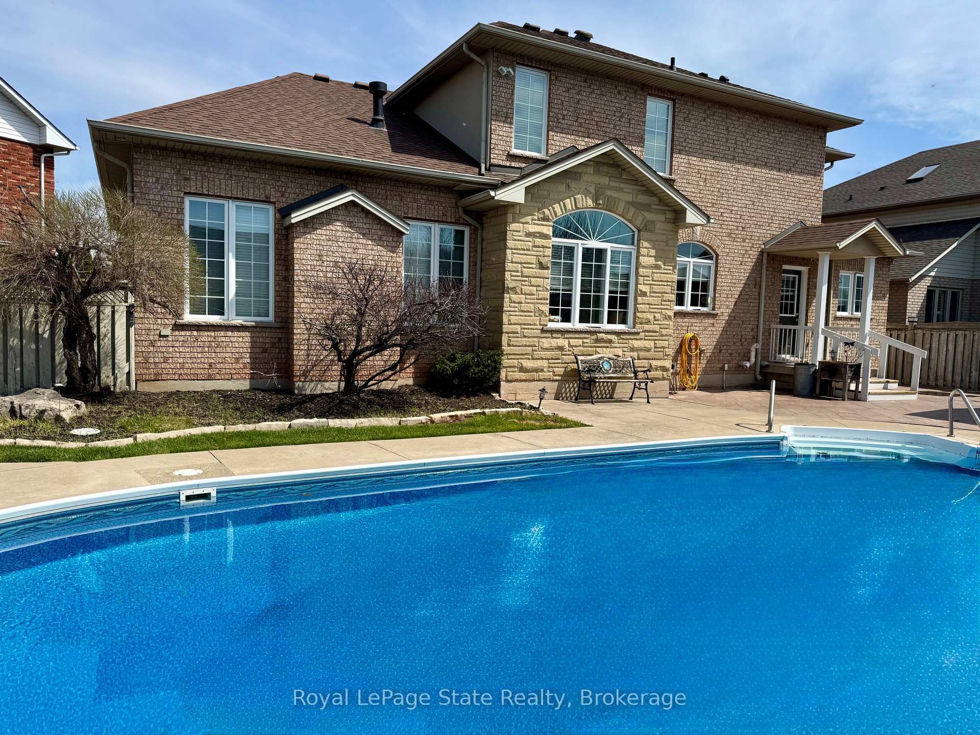 Photo 38 of 48 Tuscani Drive, Hamilton, Winona — HOMEH