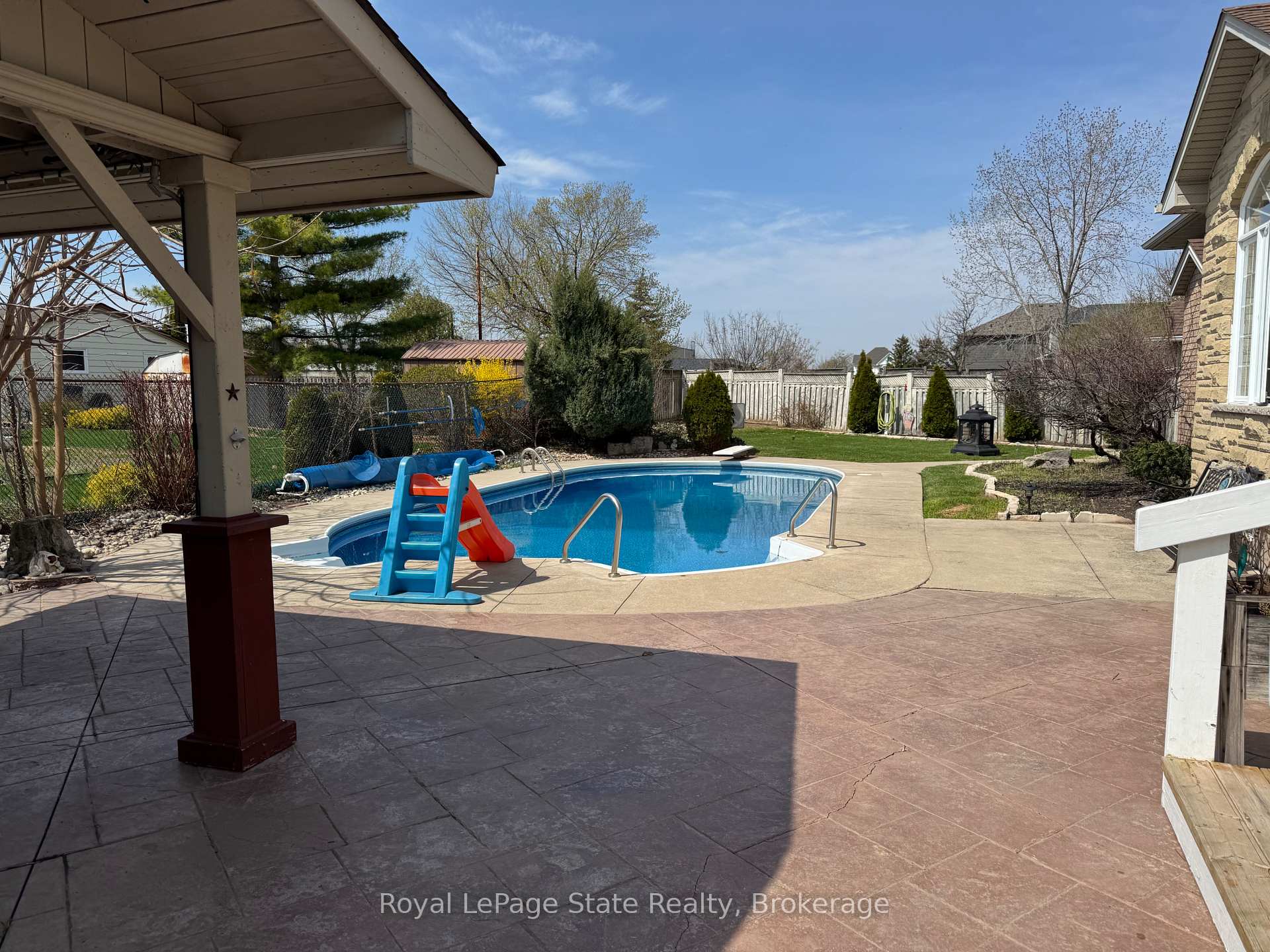 Photo 41 of 48 Tuscani Drive, Hamilton, Winona — HOMEH