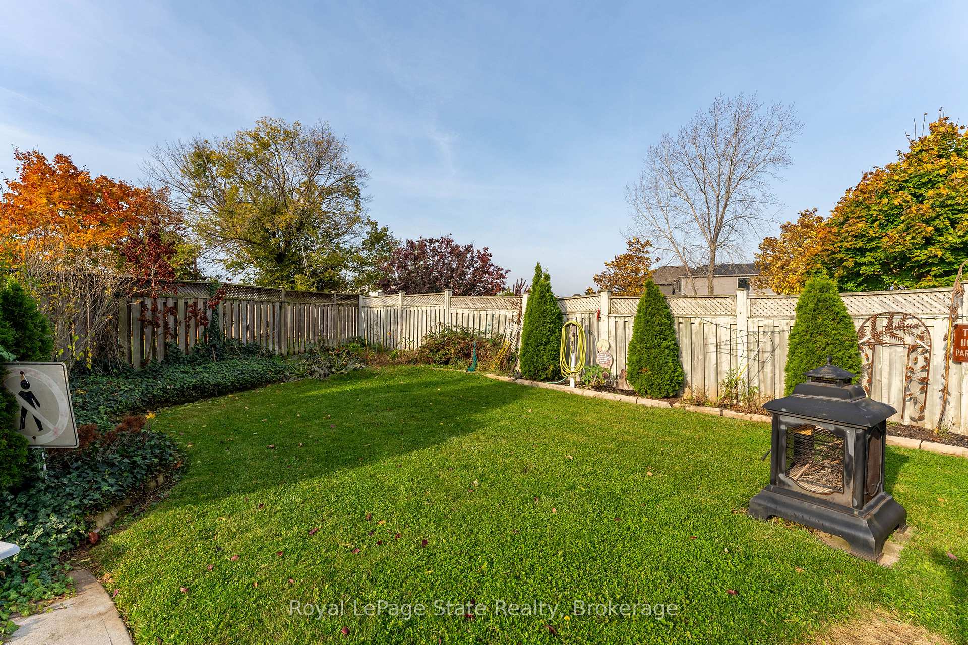 Photo 43 of 48 Tuscani Drive, Hamilton, Winona — HOMEH