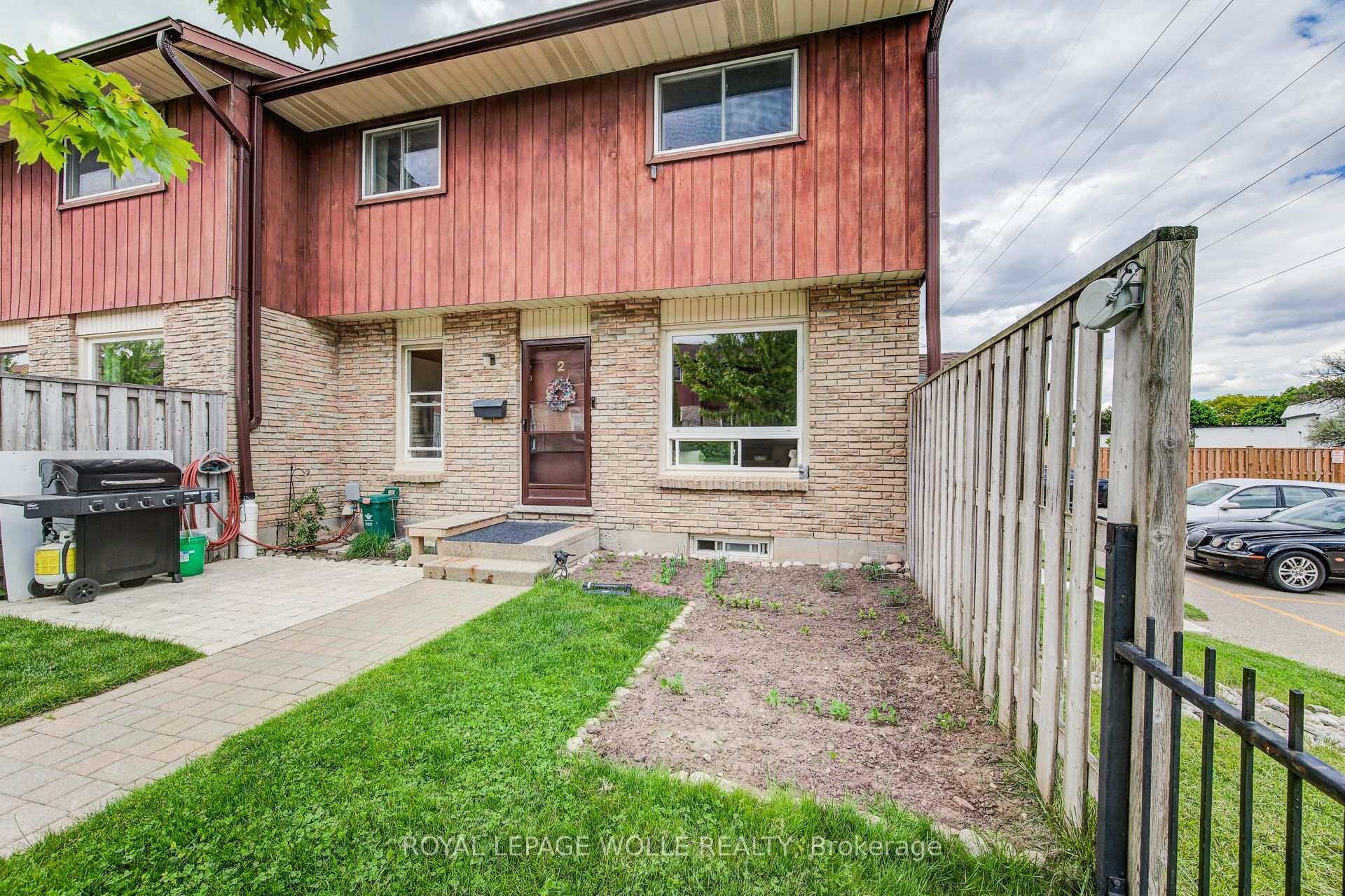 Photo 4 of Unit 2, 249 Cedarbrae Avenue, Waterloo — HOMEH