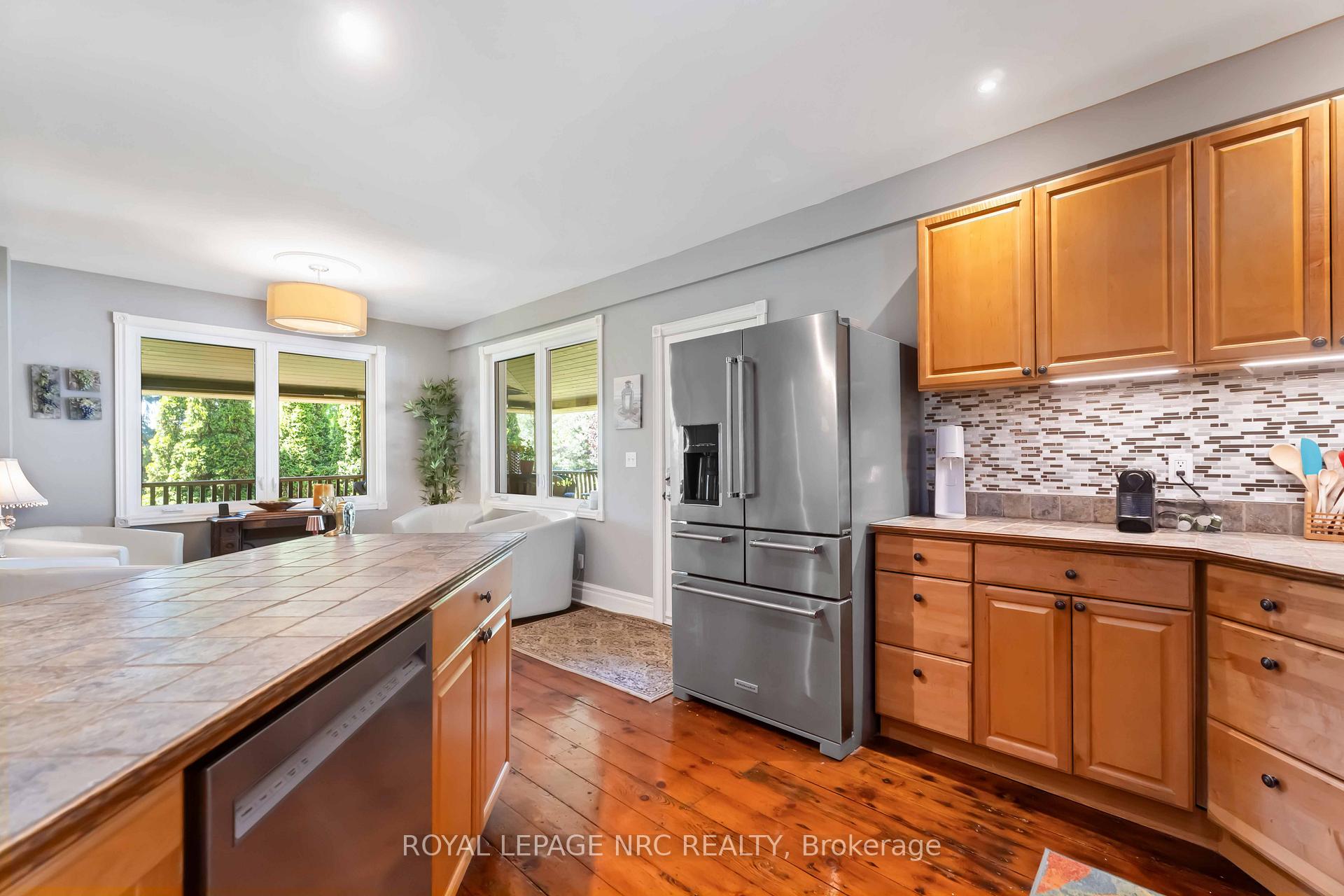 Photo 20 of 991 Twenty Road, Pelham, North Pelham — HOMEH