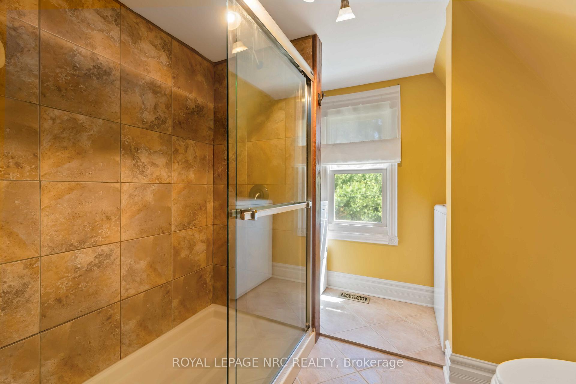 Photo 47 of 991 Twenty Road, Pelham, North Pelham — HOMEH