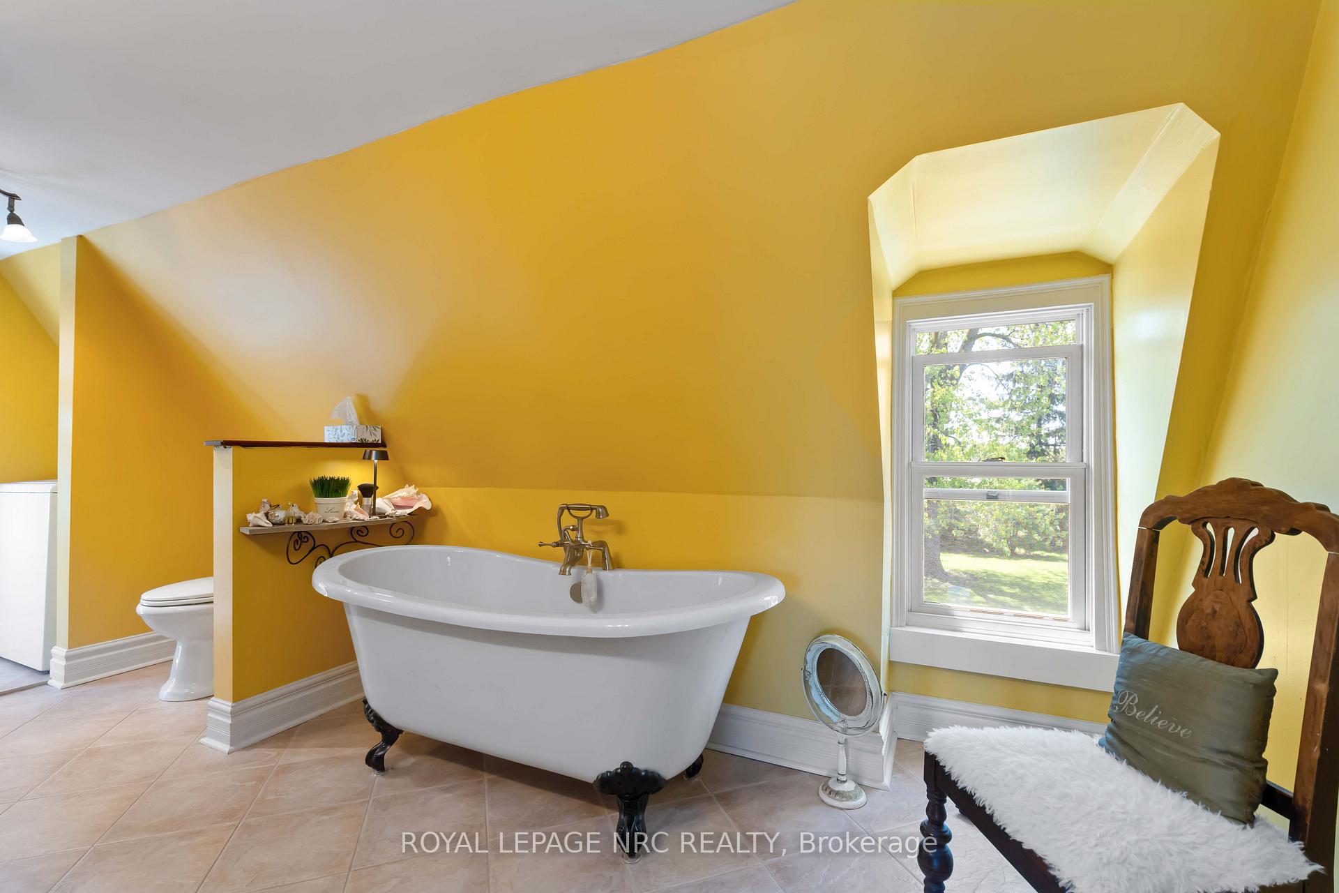 Photo 48 of 991 Twenty Road, Pelham, North Pelham — HOMEH