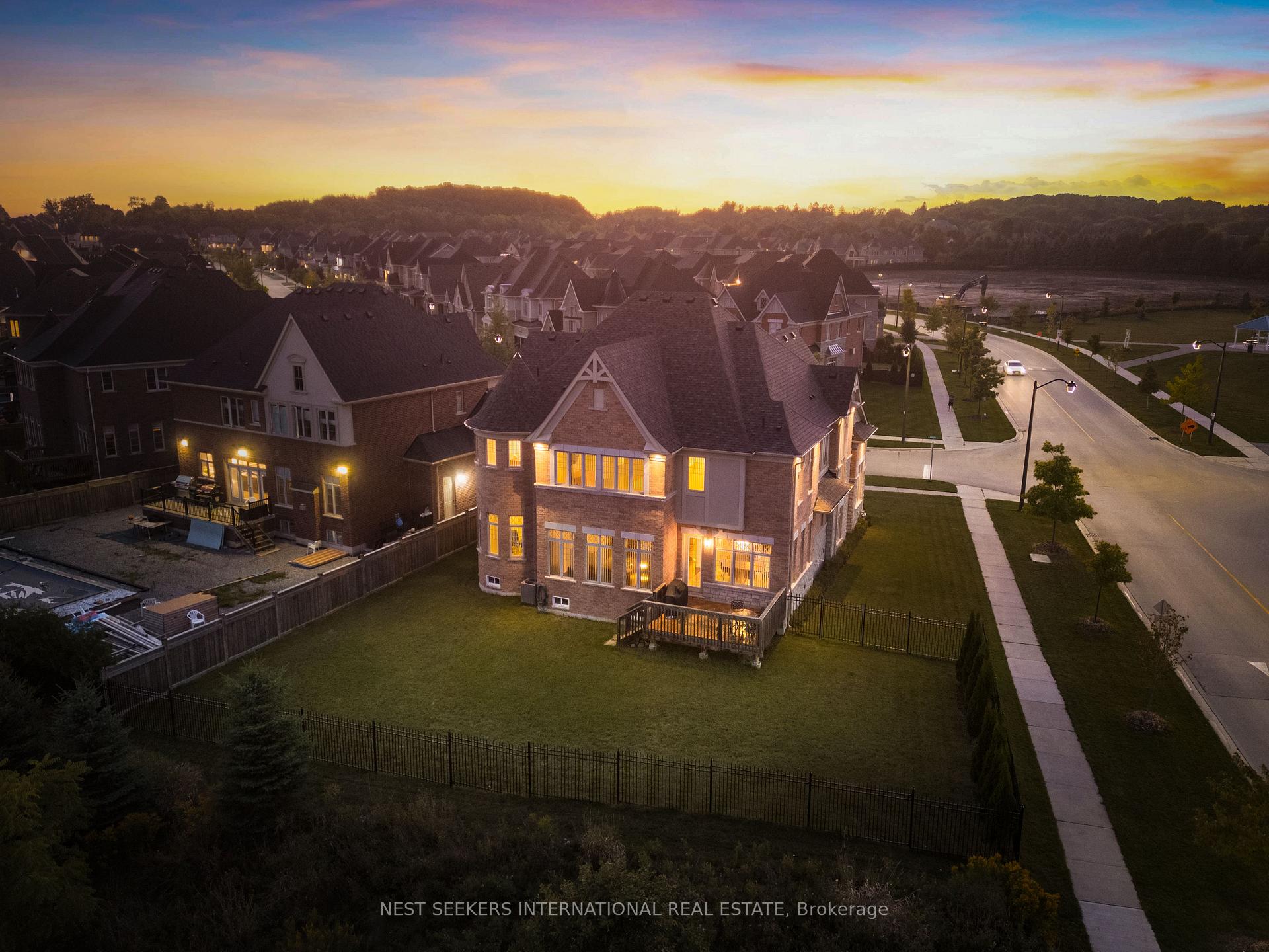 Photo 4 of 3 Larkin Avenue, King, Nobleton — HOMEH