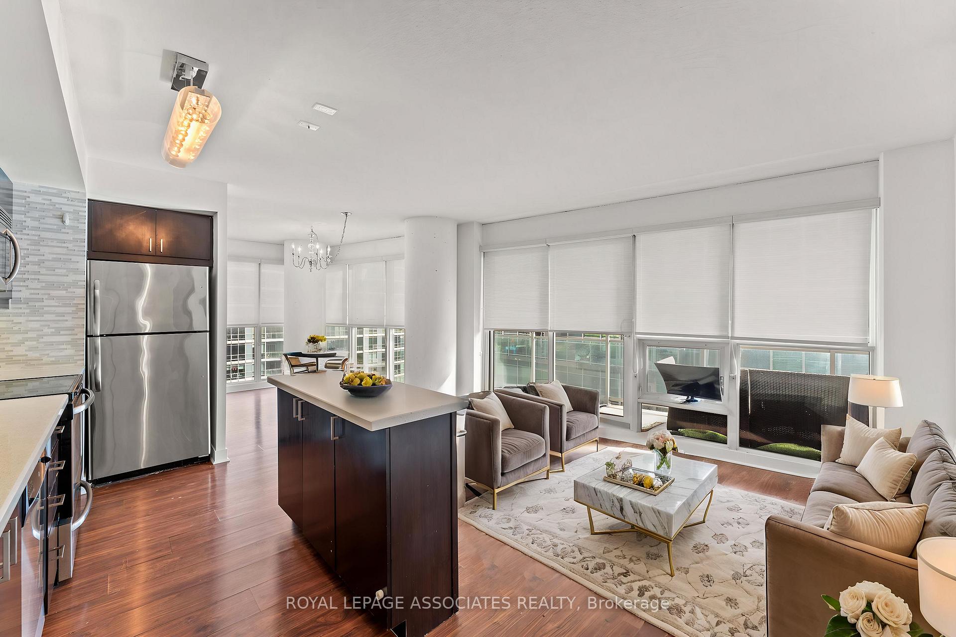 Front of Unit 1313, 155 Legion Road N