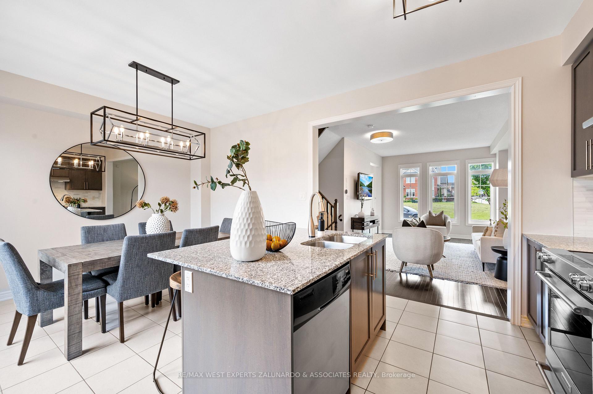 Photo 30 of 51 East's Corners Boulevard, Vaughan, Kleinburg — HOMEH