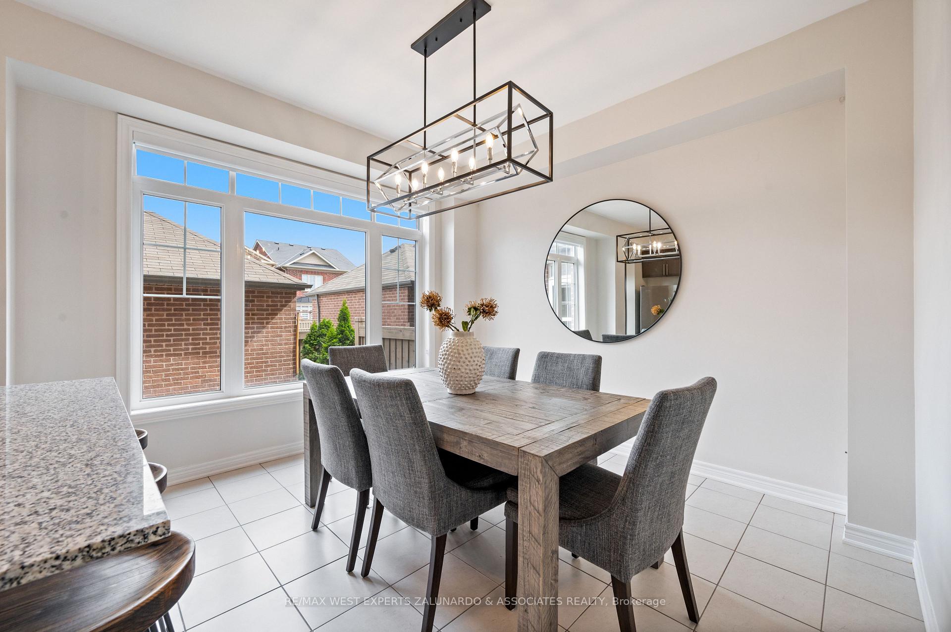 Photo 31 of 51 East's Corners Boulevard, Vaughan, Kleinburg — HOMEH