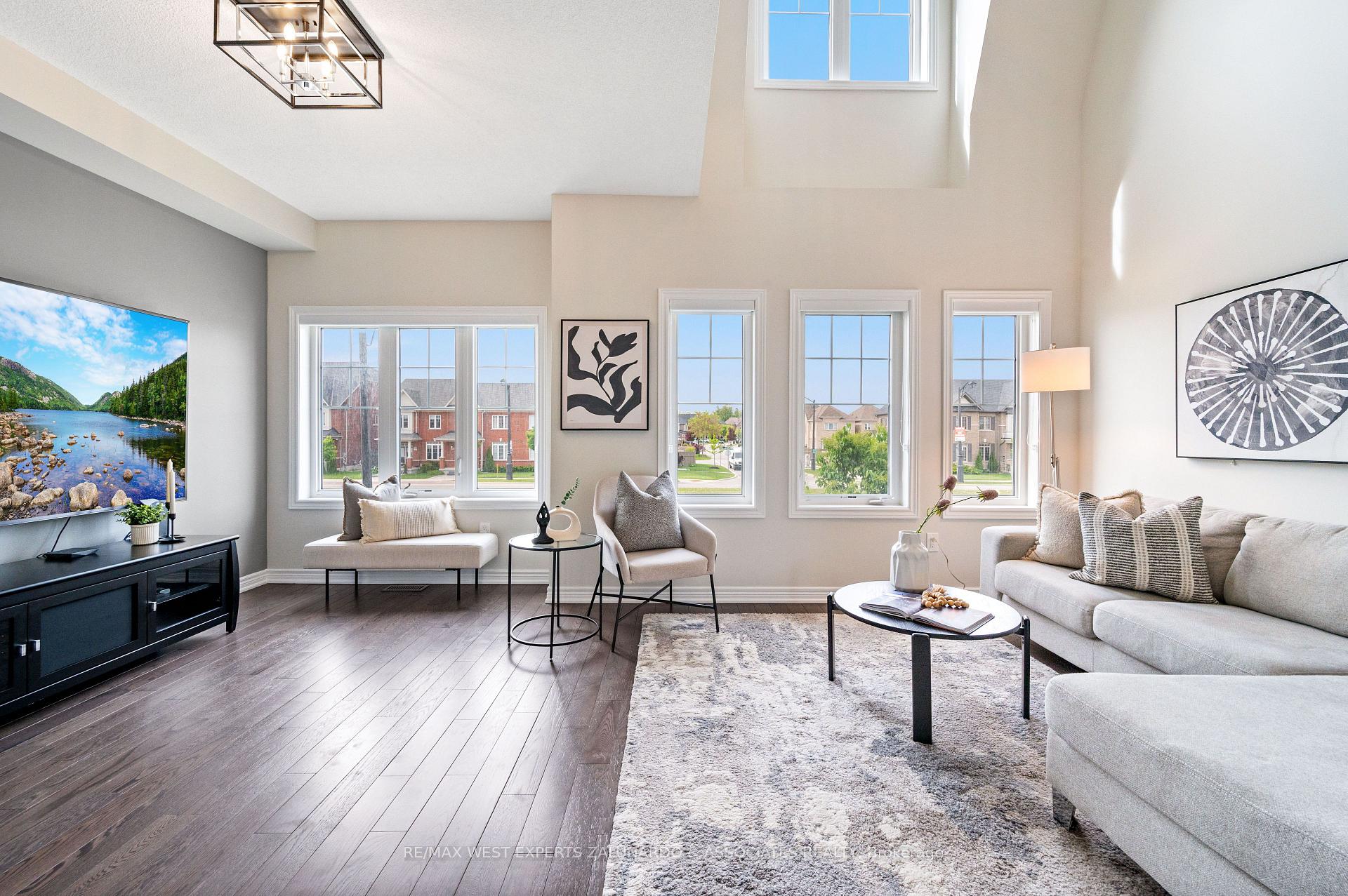 Photo 36 of 51 East's Corners Boulevard, Vaughan, Kleinburg — HOMEH