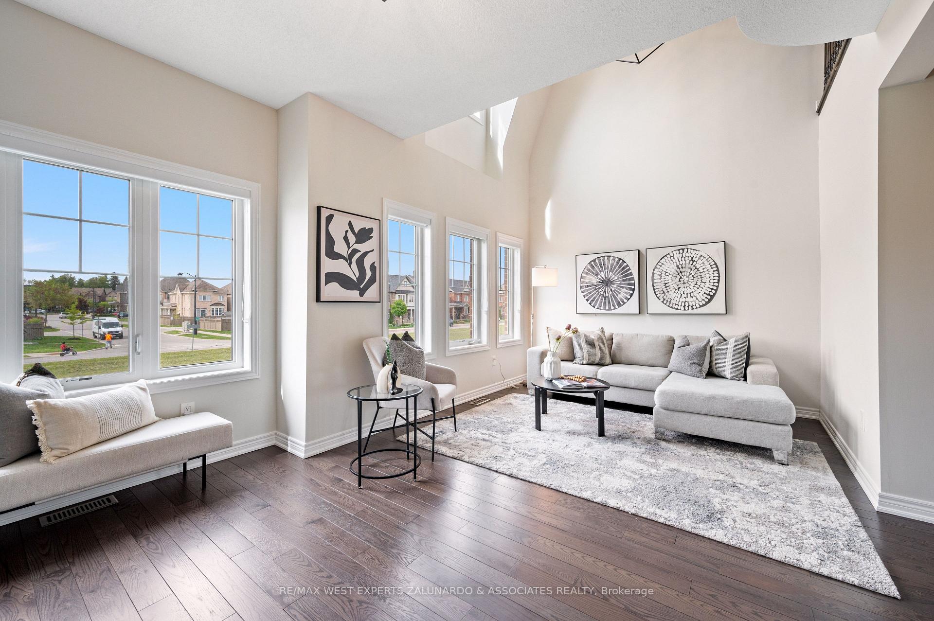 Photo 37 of 51 East's Corners Boulevard, Vaughan, Kleinburg — HOMEH