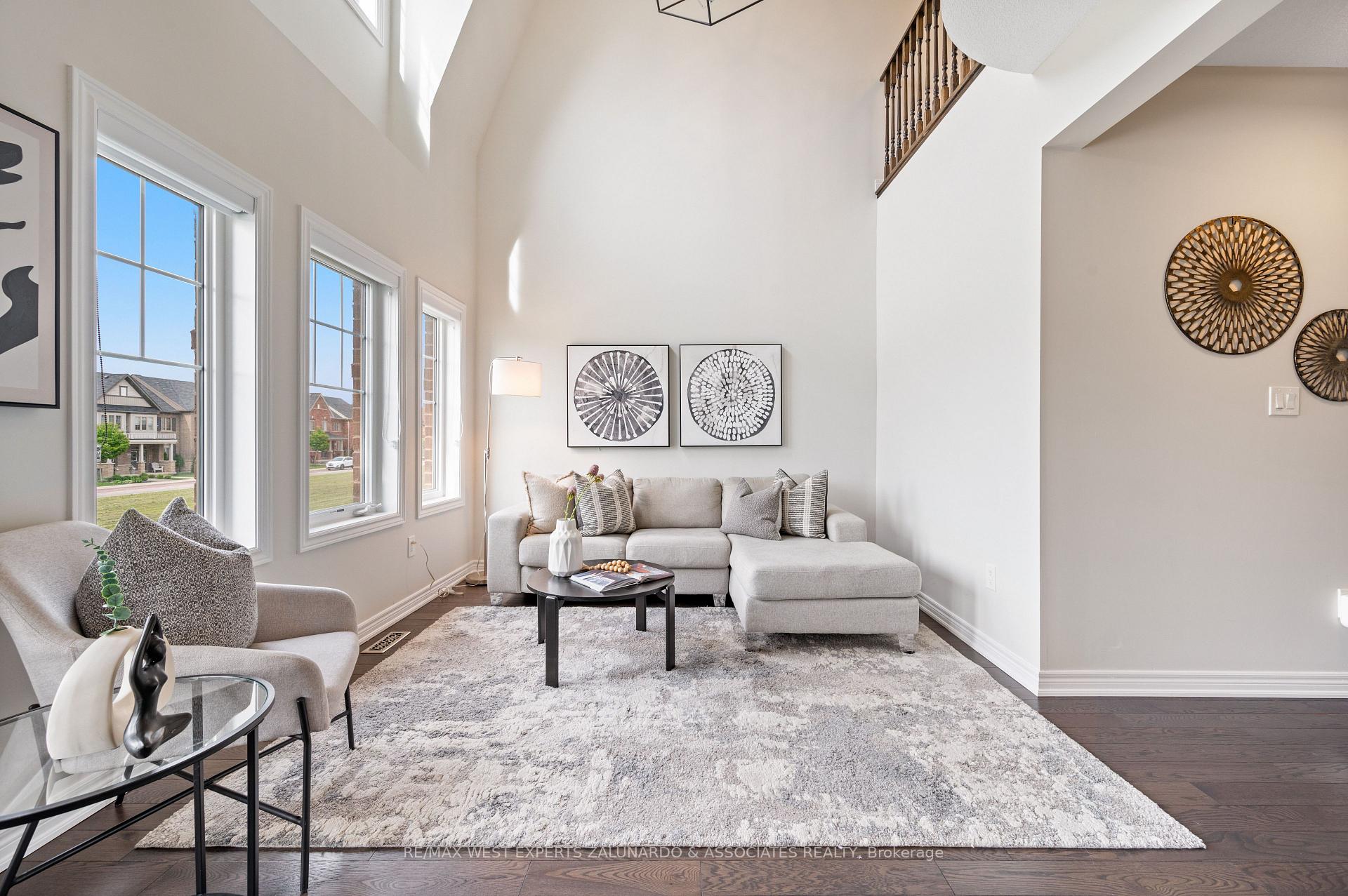 Photo 38 of 51 East's Corners Boulevard, Vaughan, Kleinburg — HOMEH