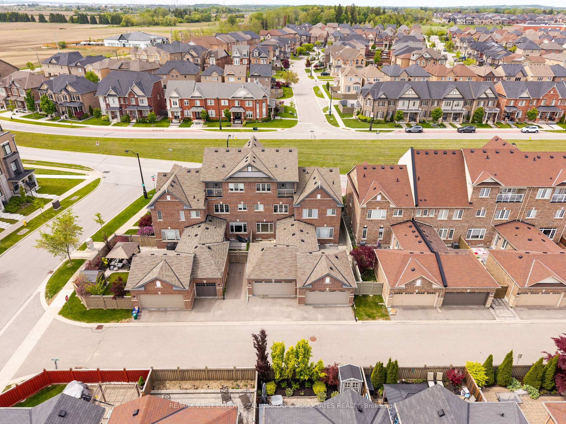 Photo 80 of 51 East's Corners Boulevard, Vaughan, Kleinburg — HOMEH