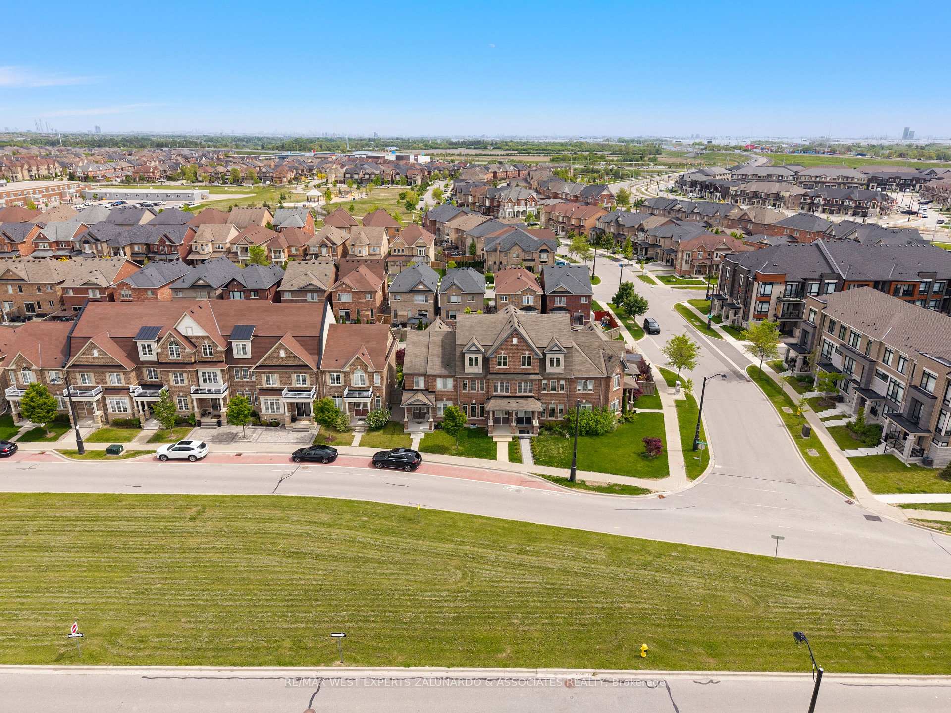 Photo 83 of 51 East's Corners Boulevard, Vaughan, Kleinburg — HOMEH