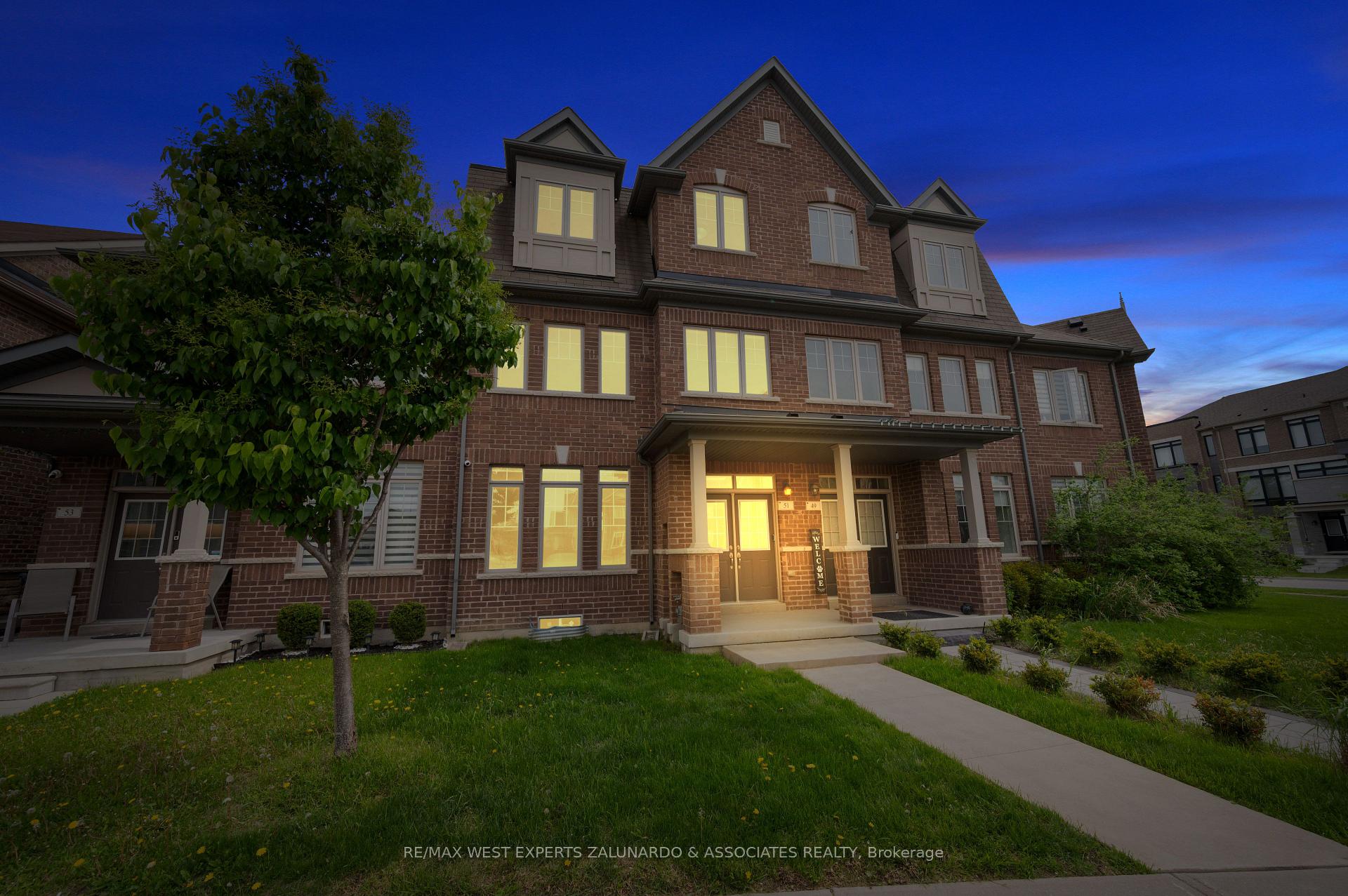 Photo 1 of 51 East's Corners Boulevard, Vaughan, Kleinburg — HOMEH
