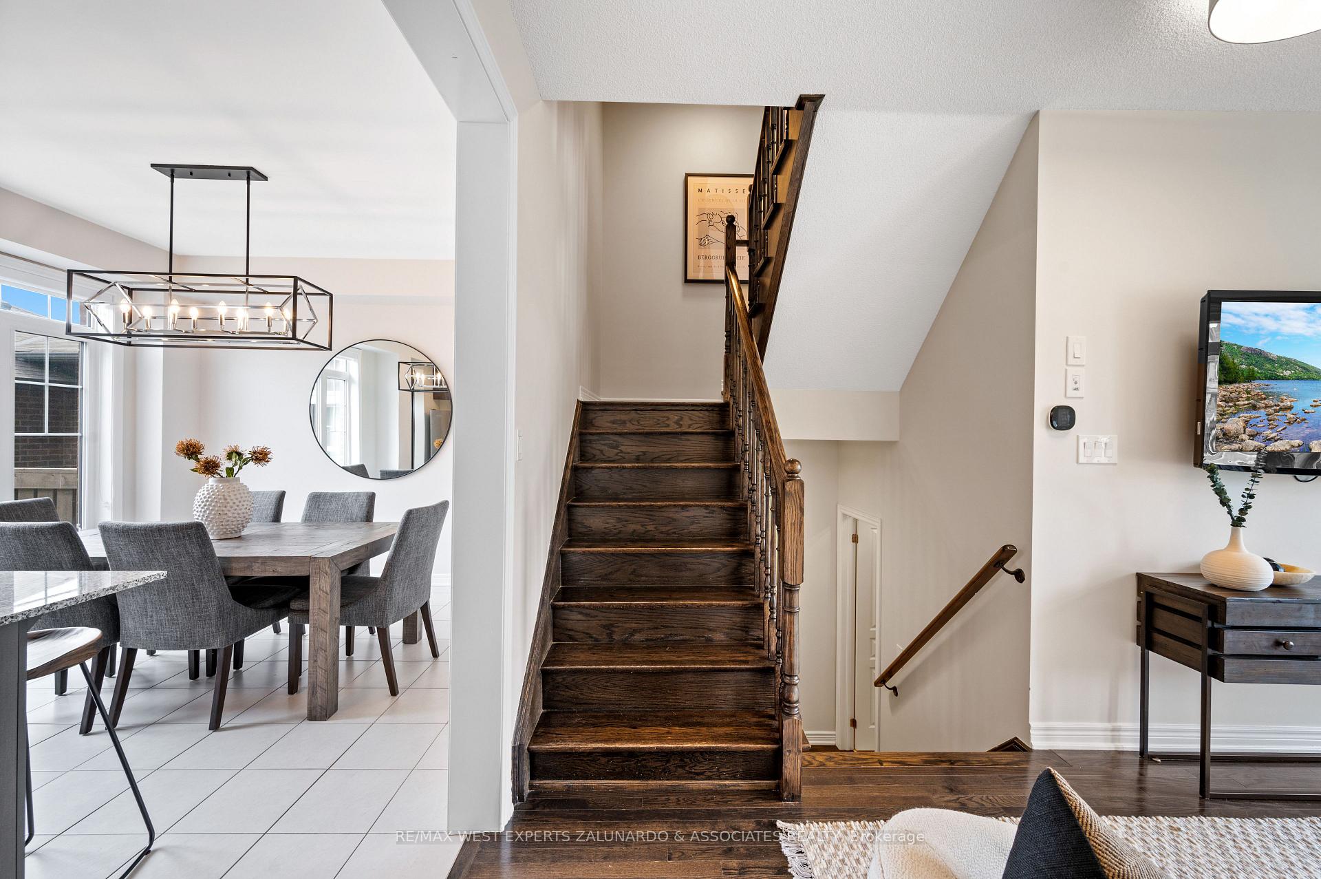 Photo 16 of 51 East's Corners Boulevard, Vaughan, Kleinburg — HOMEH