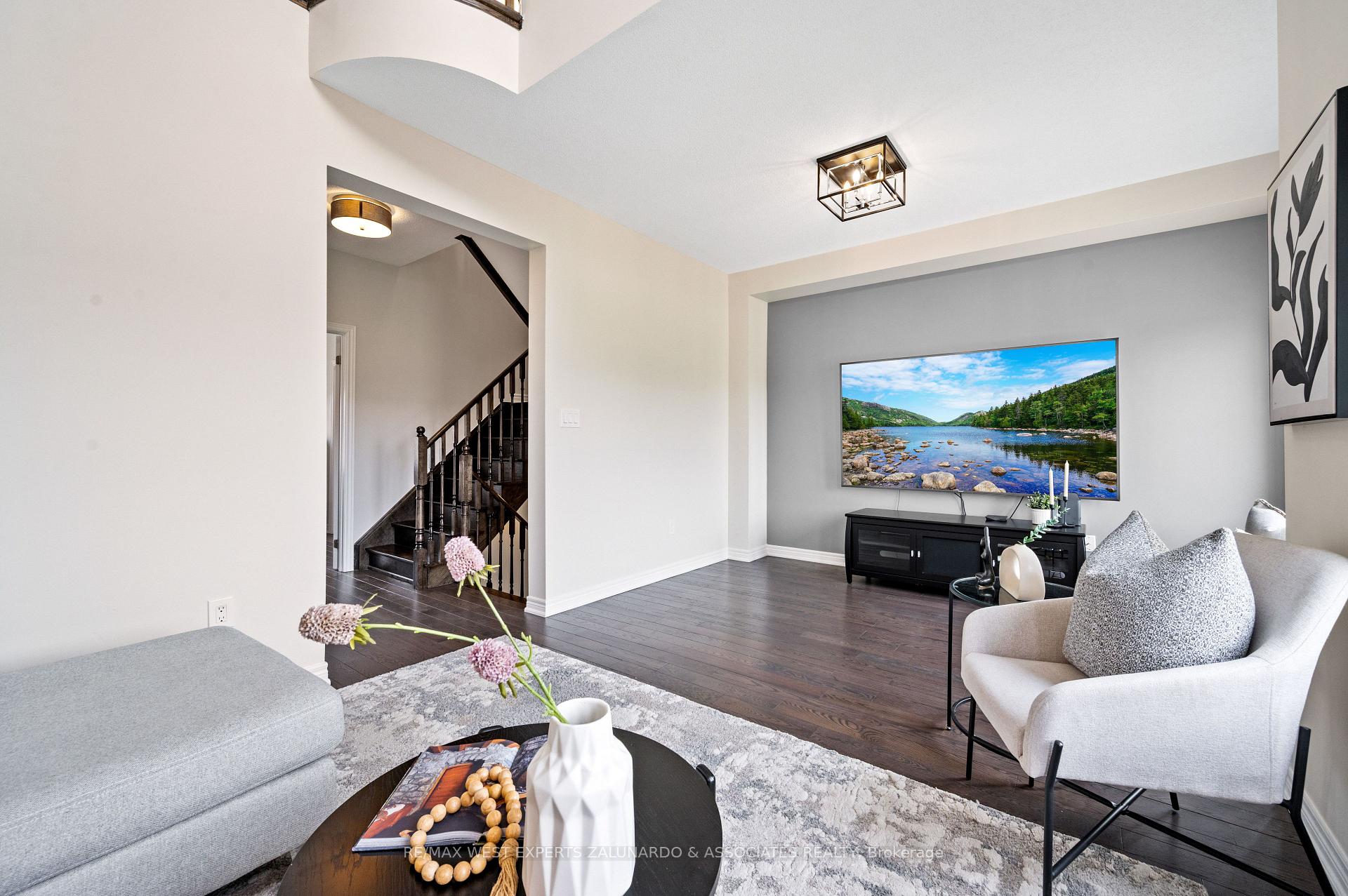 Photo 20 of 51 East's Corners Boulevard, Vaughan, Kleinburg — HOMEH
