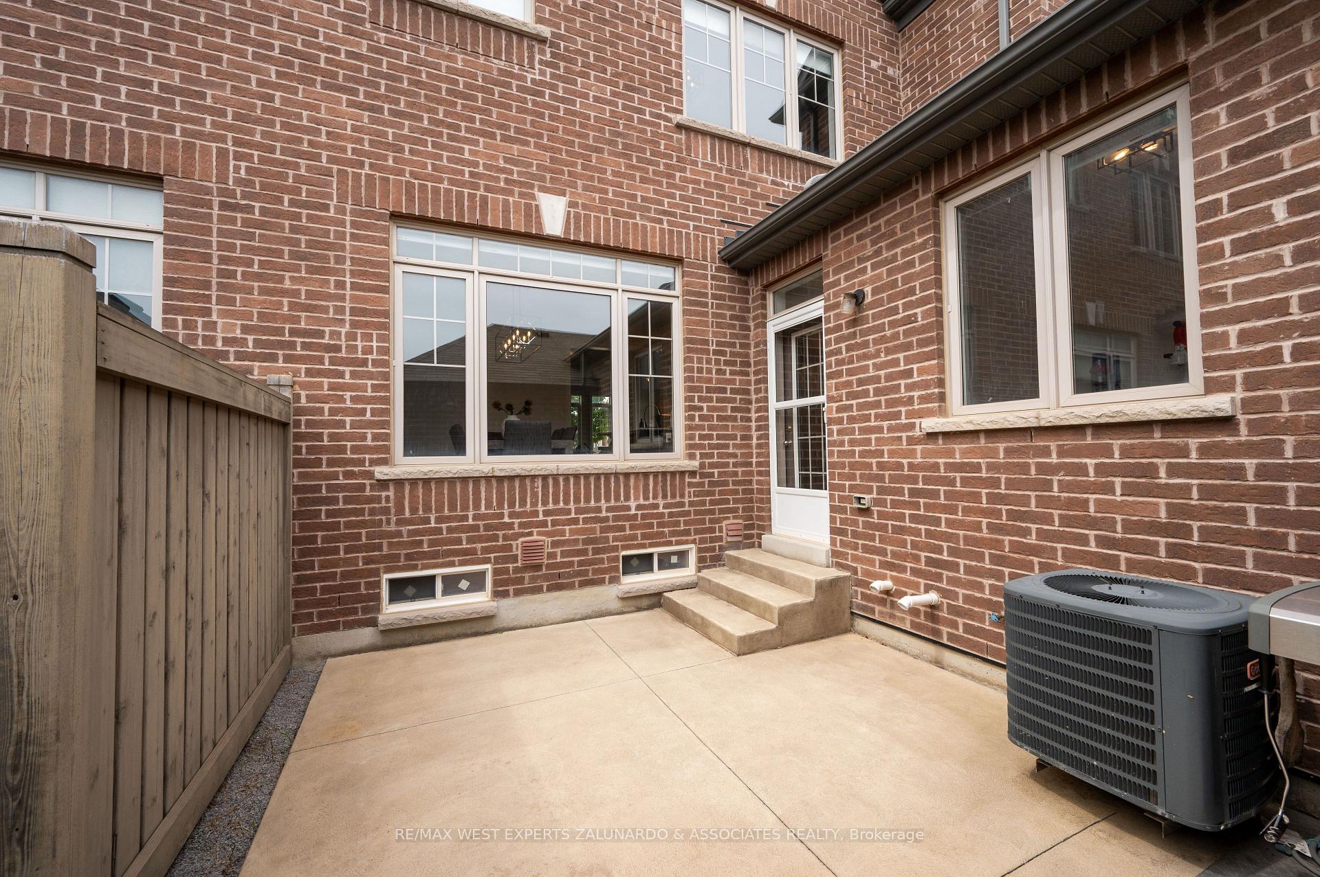 Photo 55 of 51 East's Corners Boulevard, Vaughan, Kleinburg — HOMEH