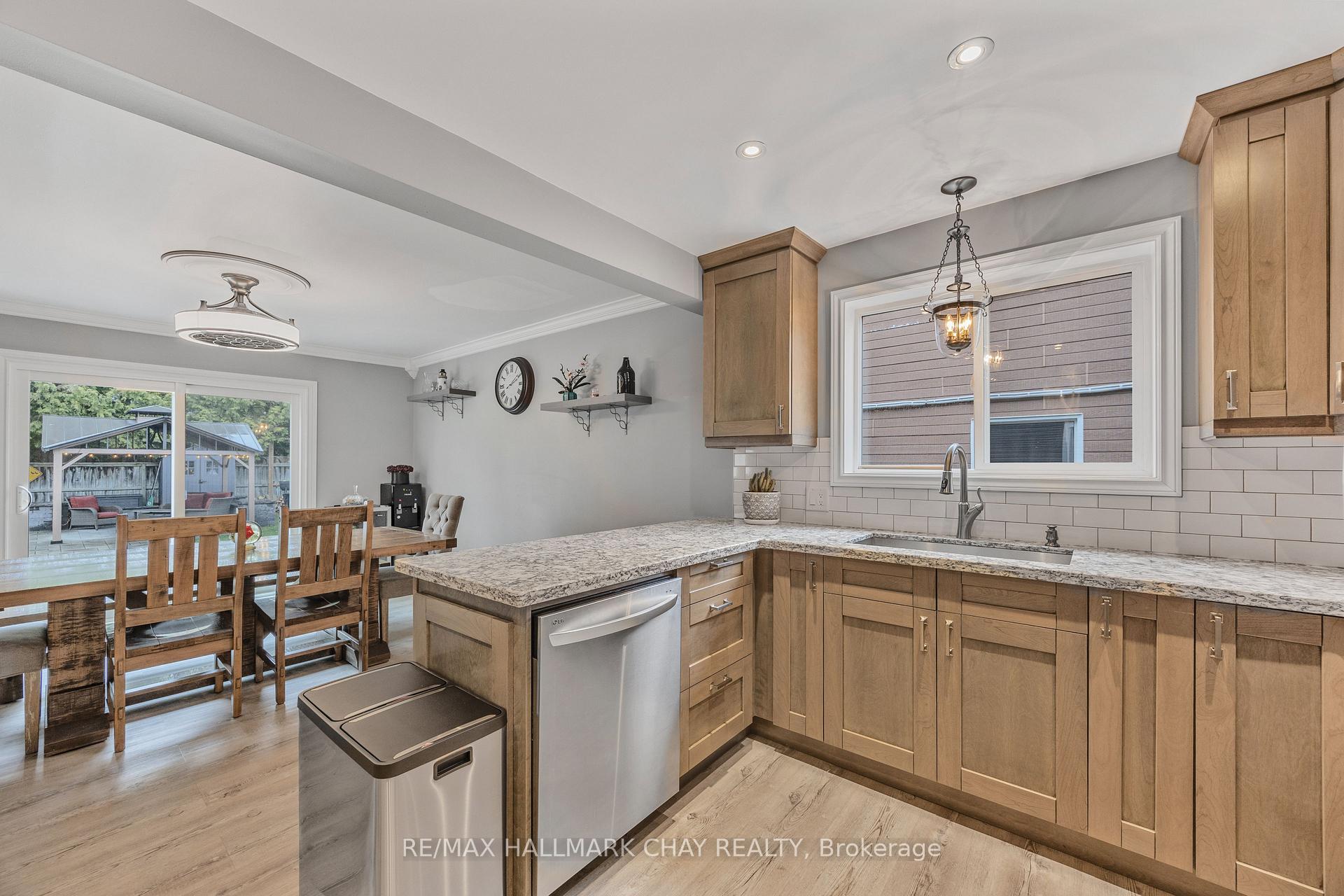 Photo 39 of 1078 Elm Road, Innisfil, Rural Innisfil — HOMEH
