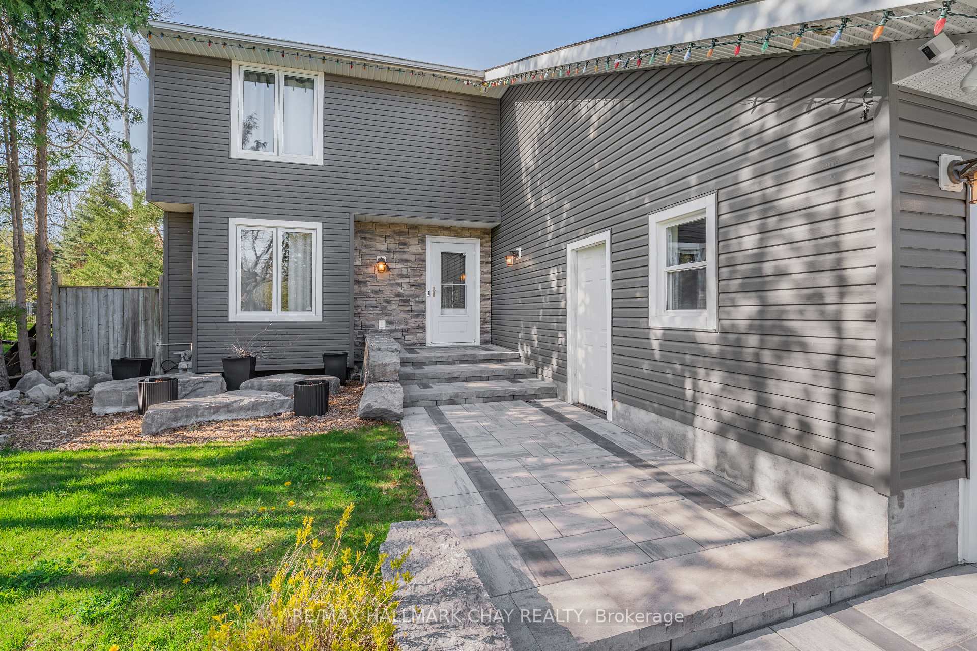 Photo 4 of 1078 Elm Road, Innisfil, Rural Innisfil — HOMEH