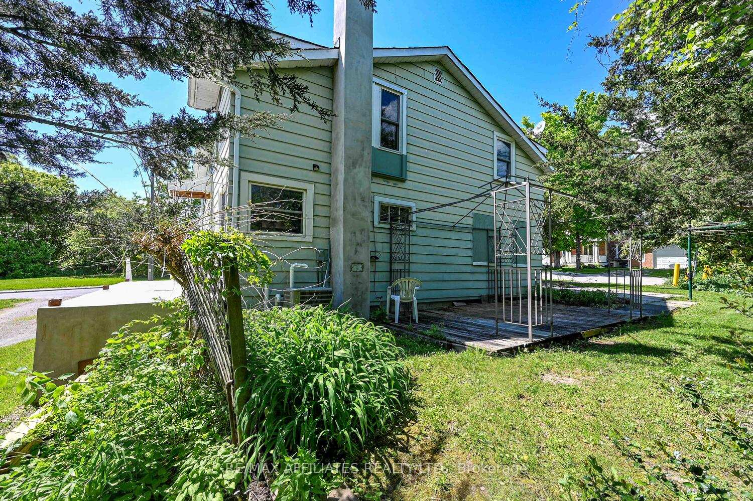 Photo 34 of 5 Strathcona Street, Smiths Falls — HOMEH