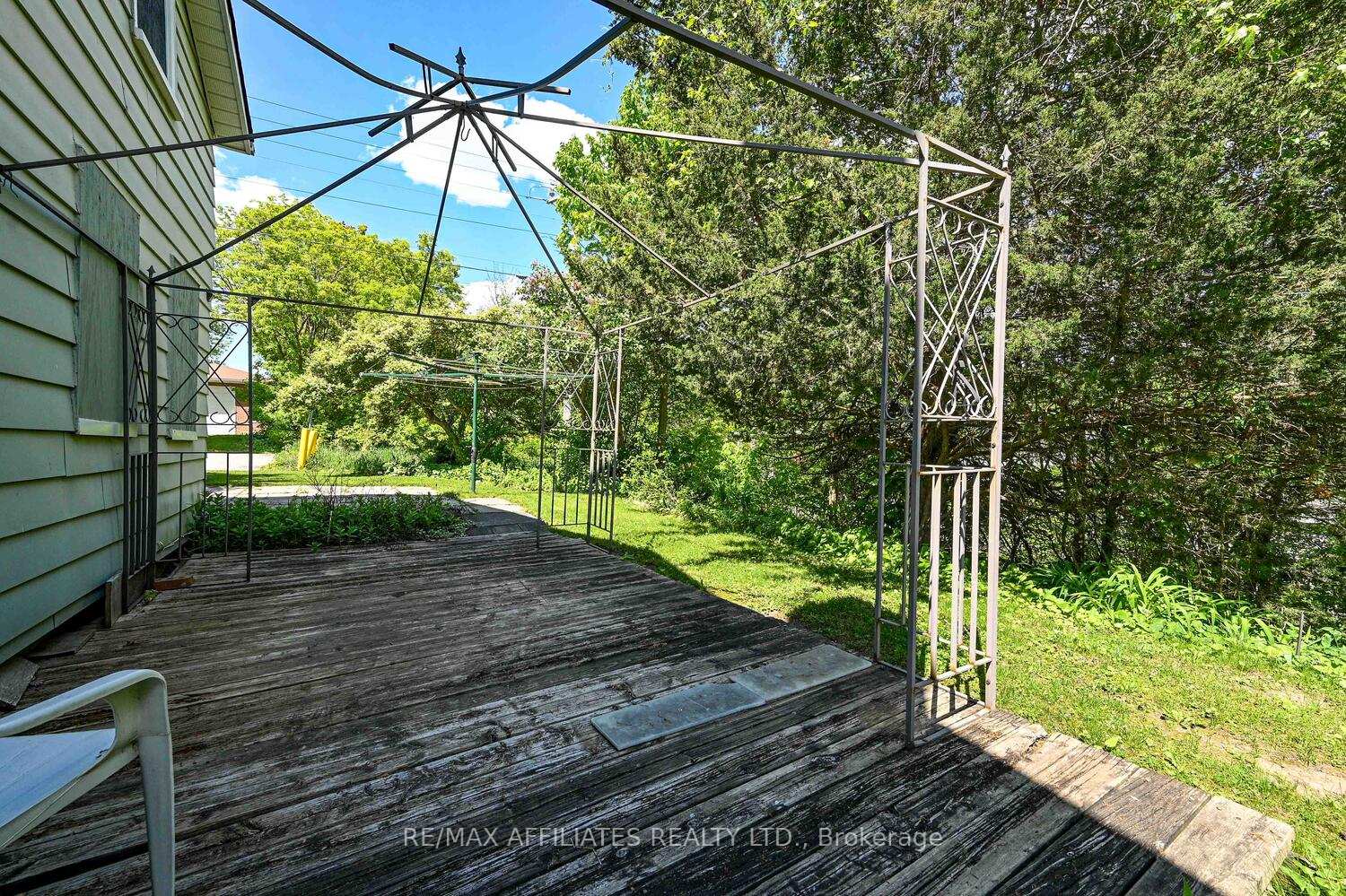 Photo 35 of 5 Strathcona Street, Smiths Falls — HOMEH