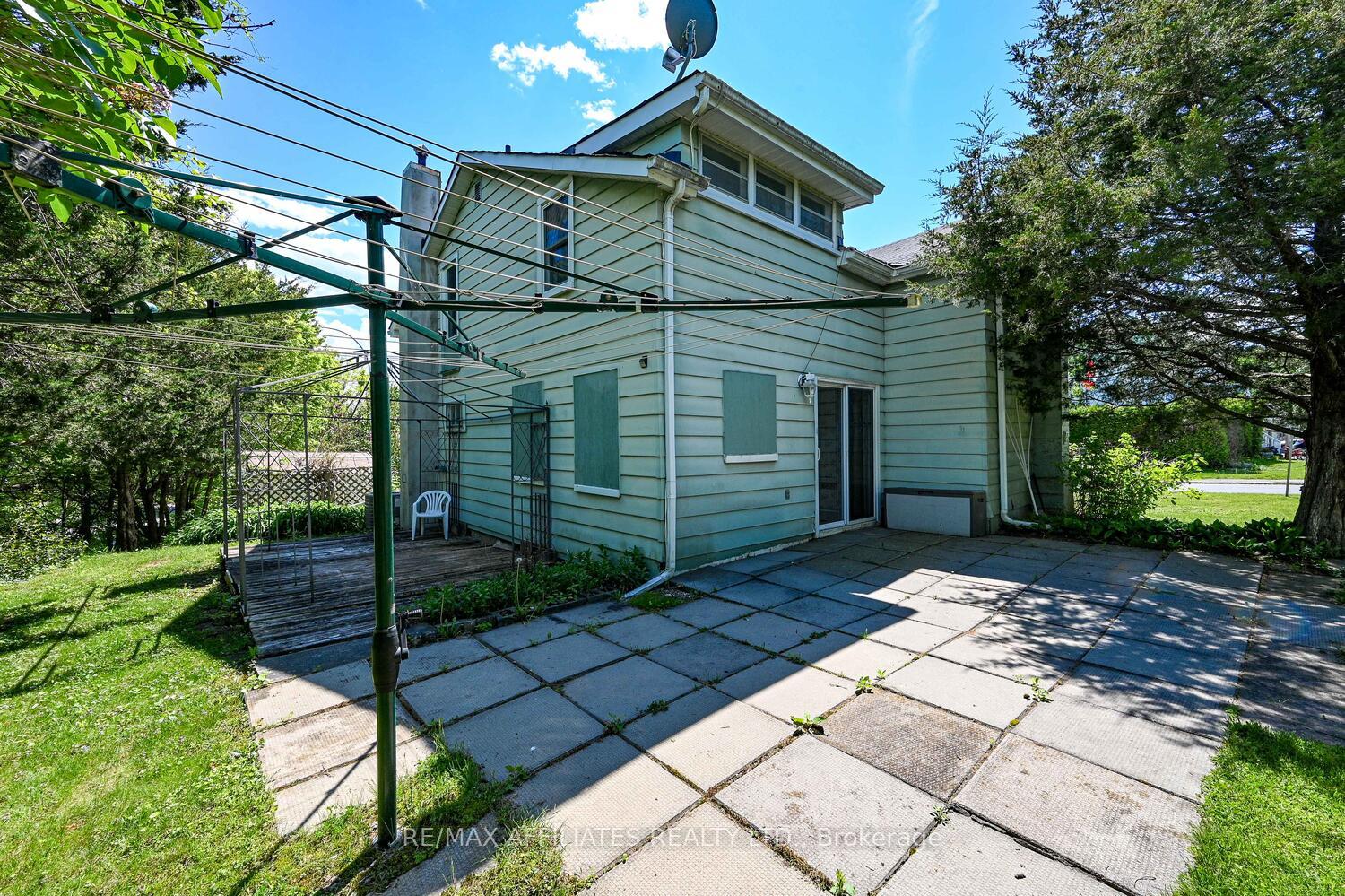 Photo 37 of 5 Strathcona Street, Smiths Falls — HOMEH