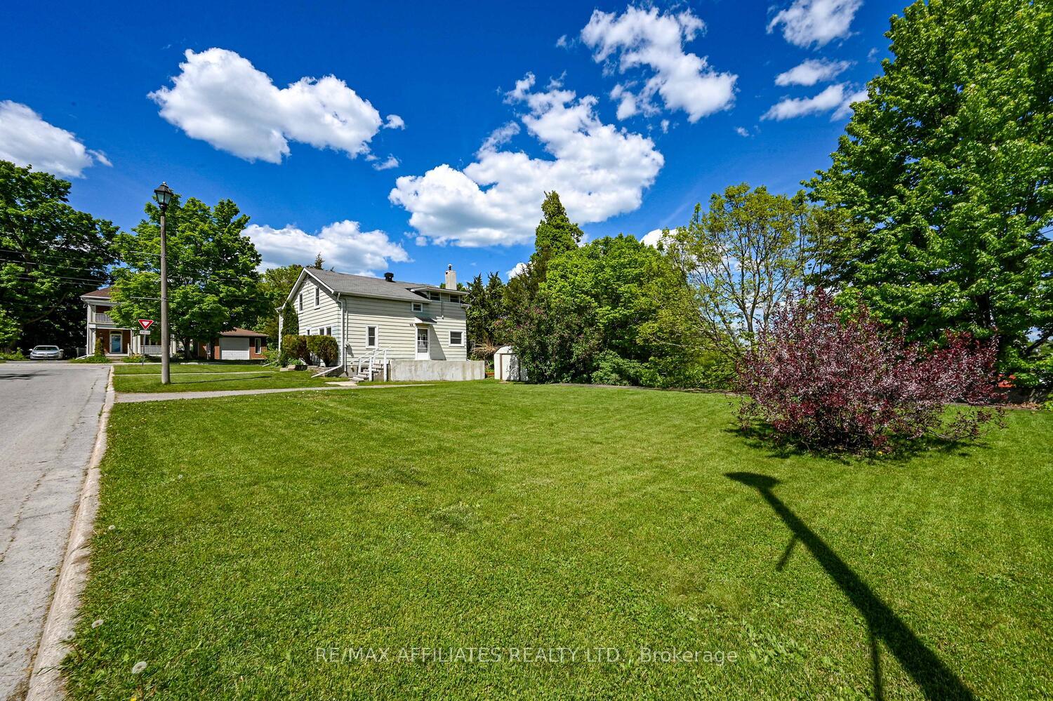 Photo 42 of 5 Strathcona Street, Smiths Falls — HOMEH