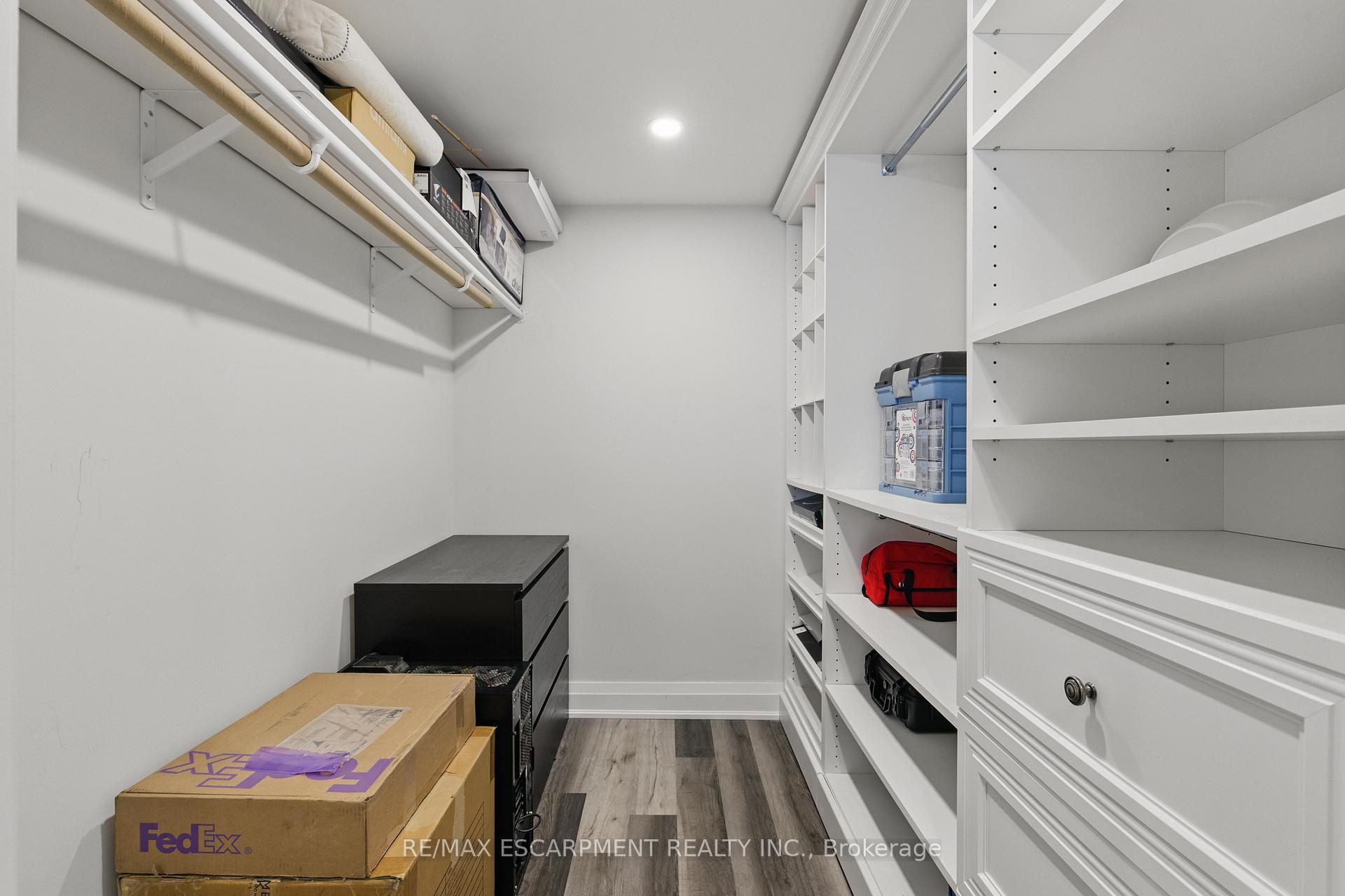Photo 23 of 51 Moxley Drive, Hamilton, Lisgar — HOMEH